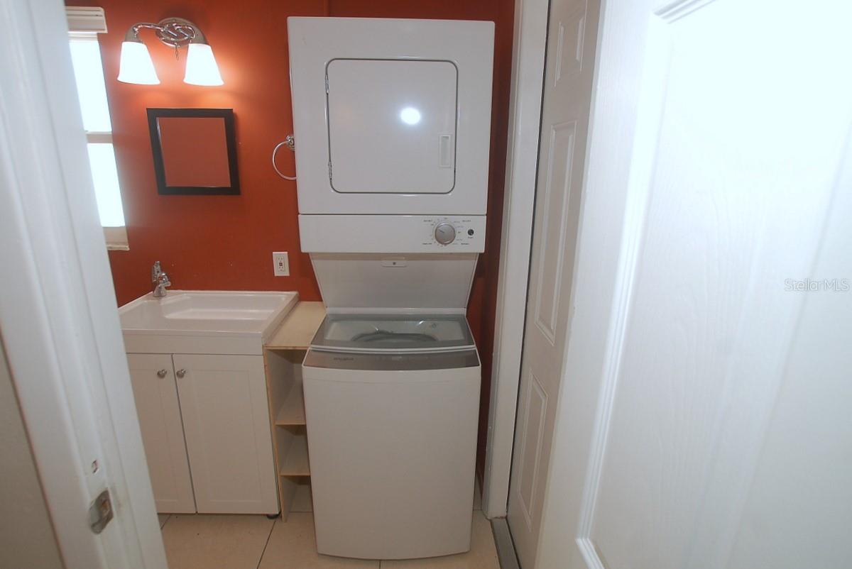 Washer / Dryer