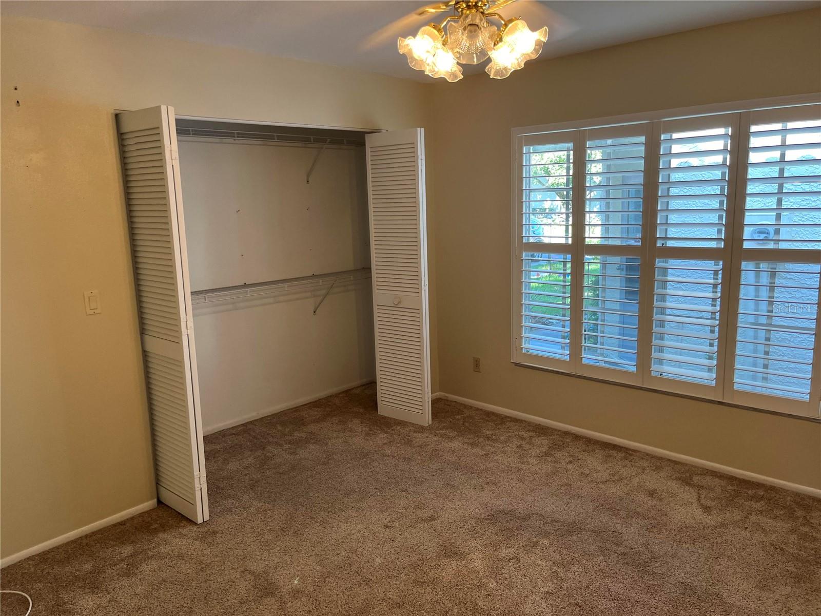 BEDROOM VIEW WITH CLOSET