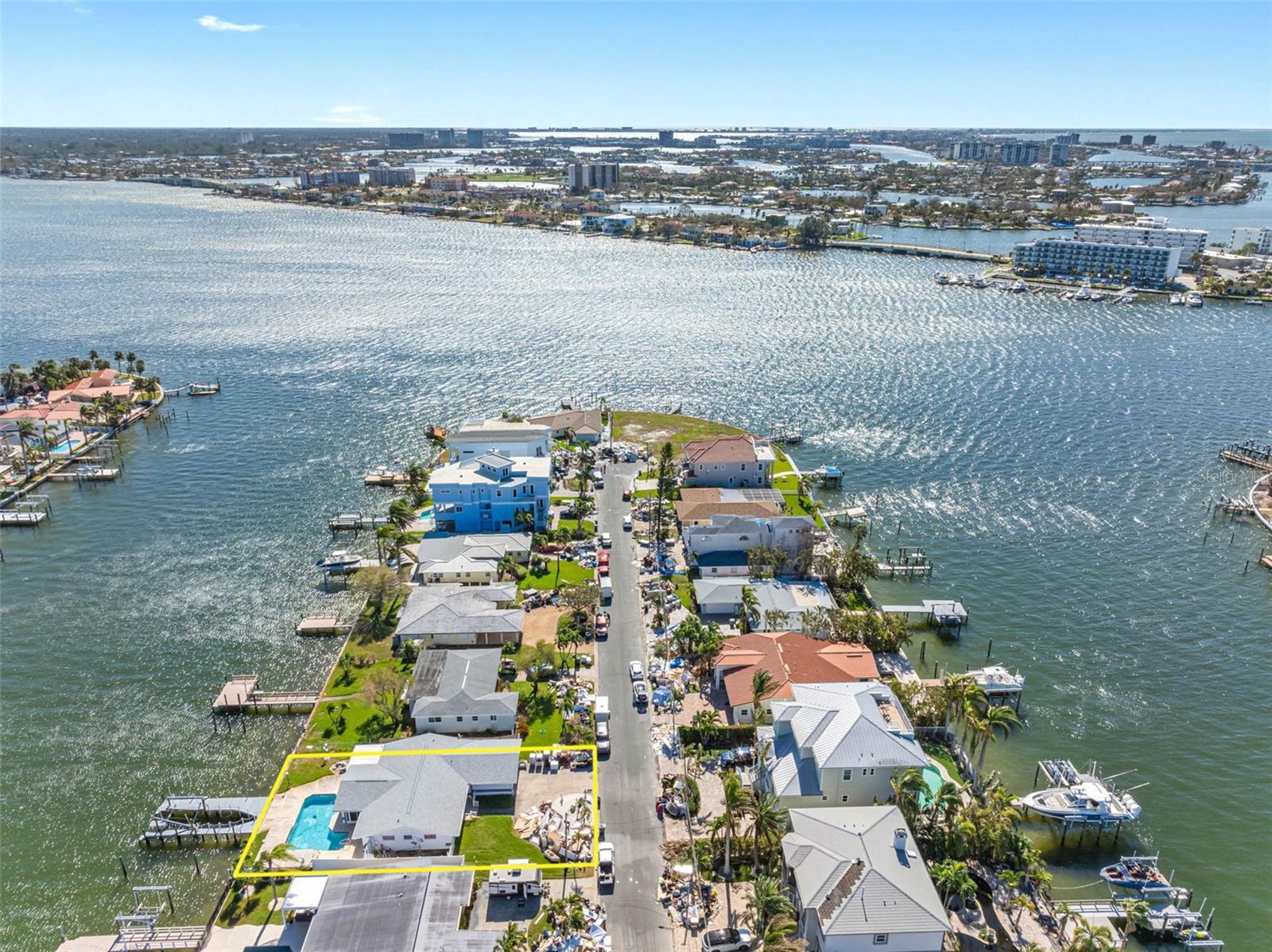 Facing south towards the Intracoastal Waterway.