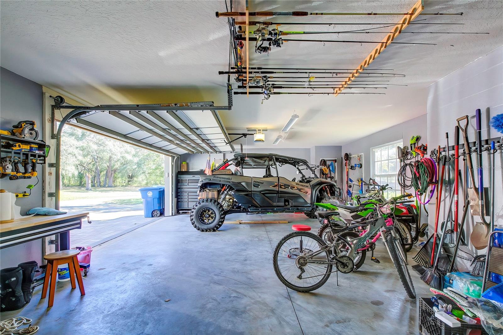 3 car garage