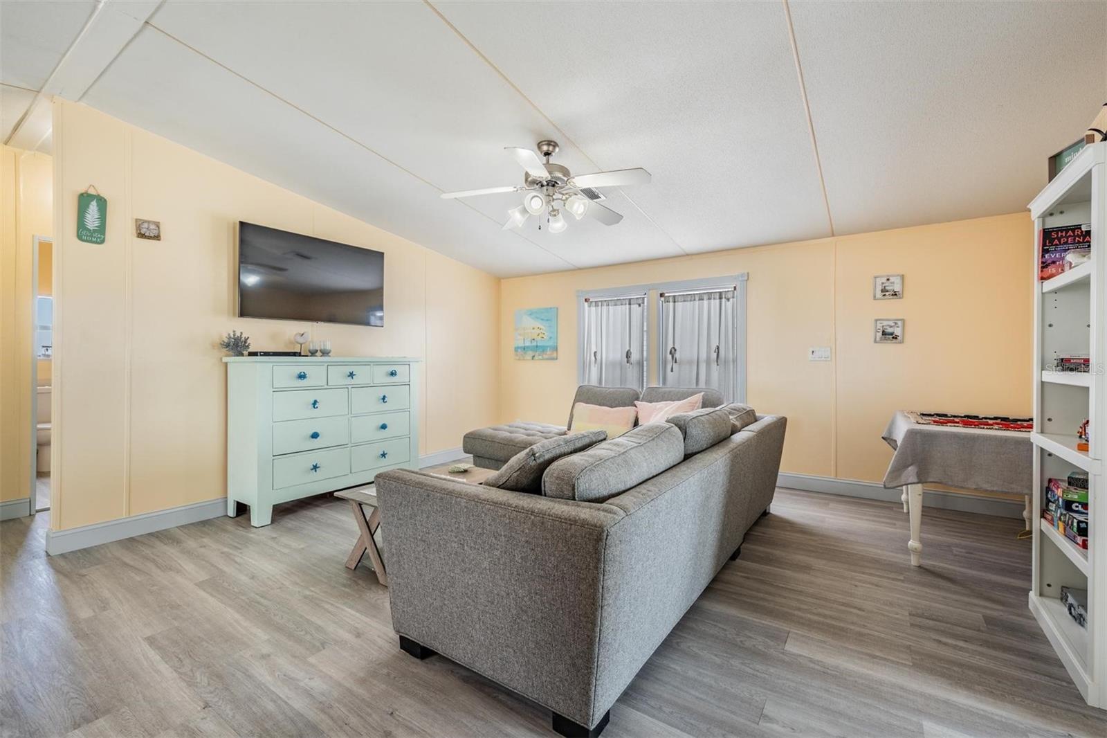 Open floor plan so that everyone can hang out together while making meals, watching TV, or playing games