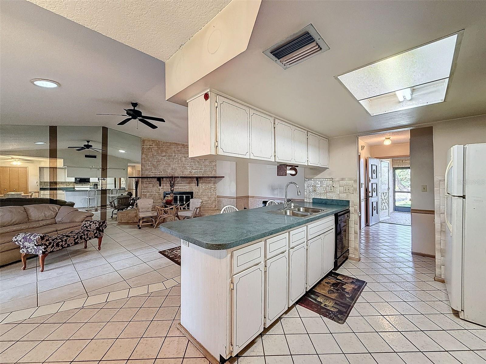 Kitchen/Living Room