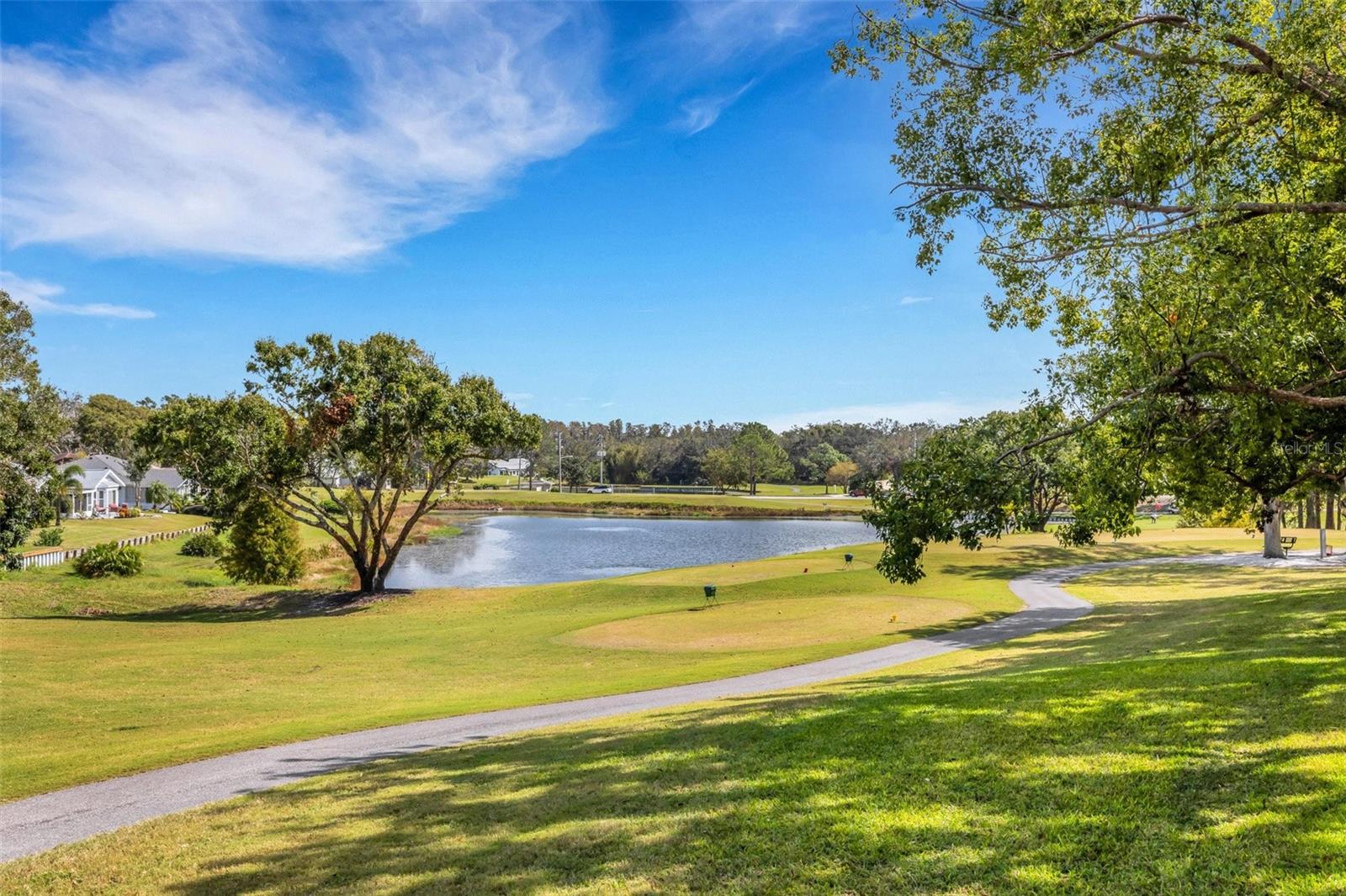 A golfer's dream backyard~