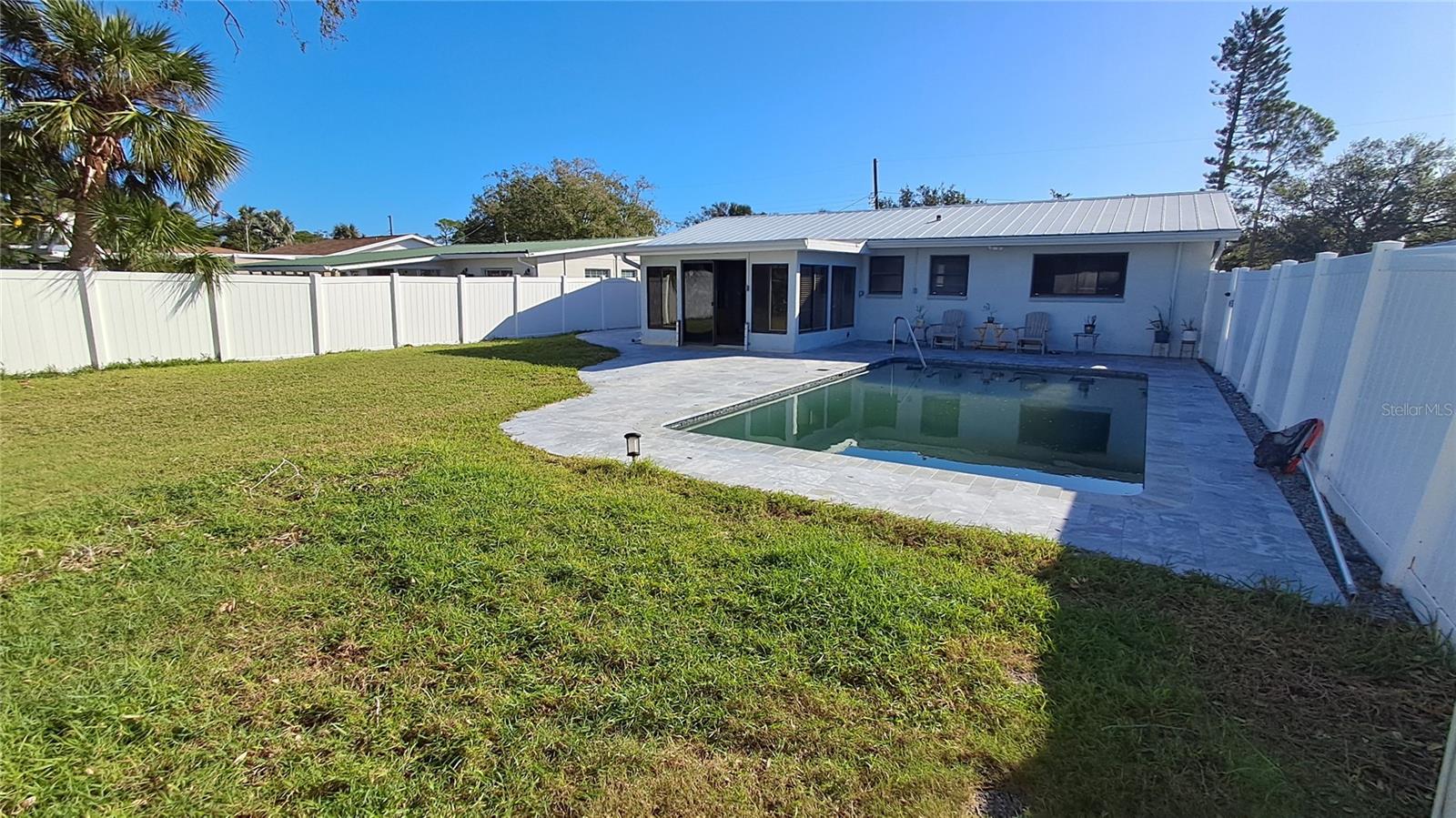 Pool & Paver Pool Deck