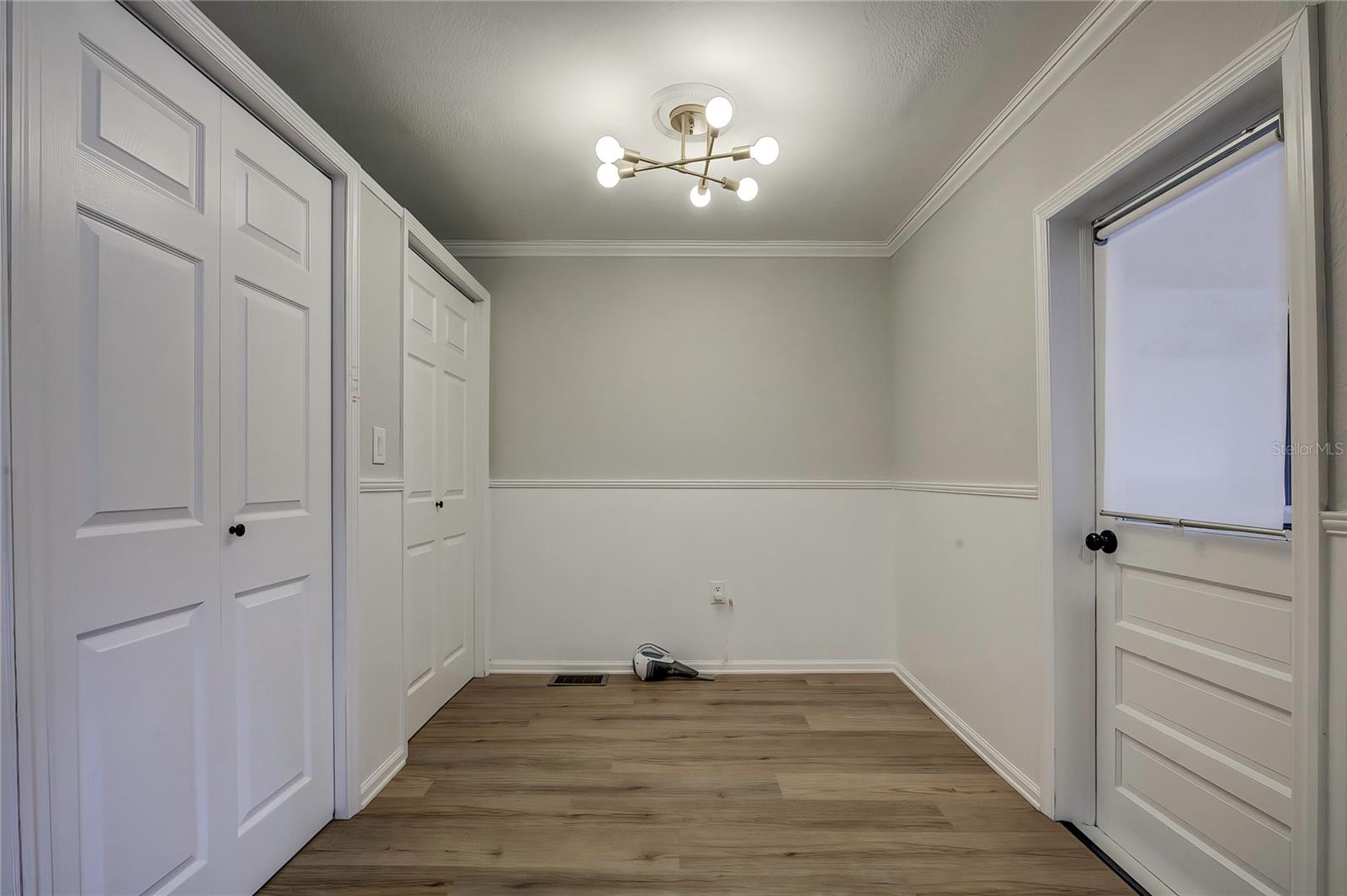 Eating Area within Kitchen / Pantry