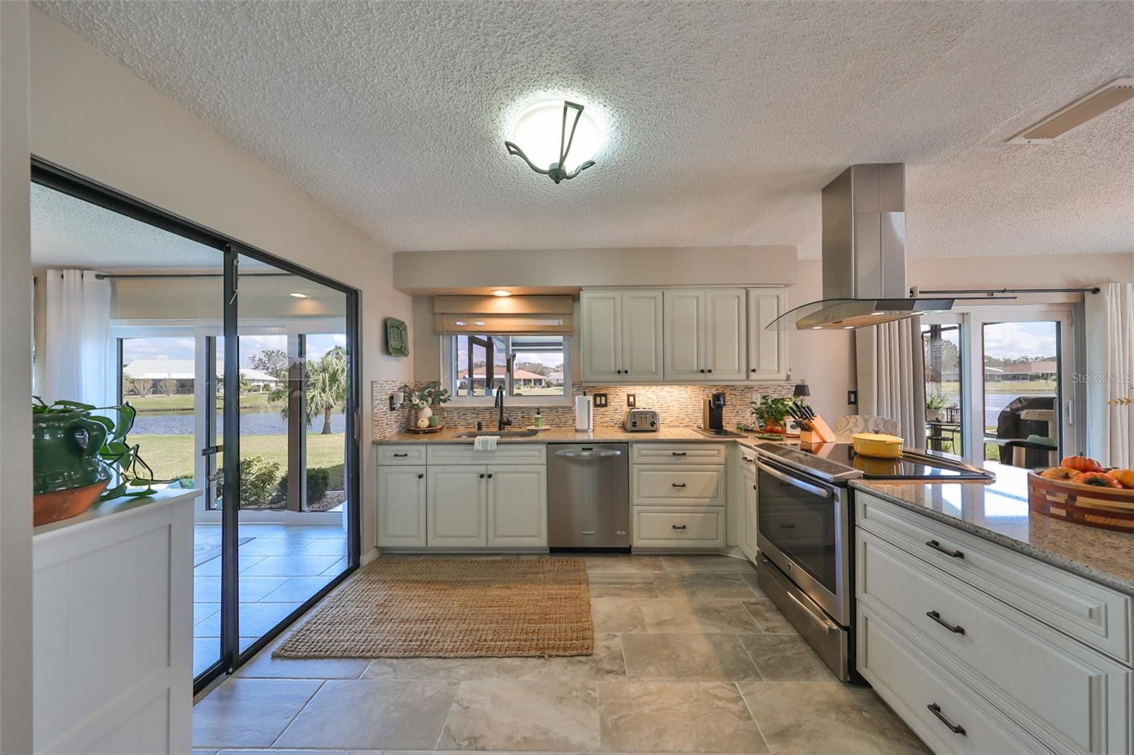 Exquisitely Remodeled Kitchen