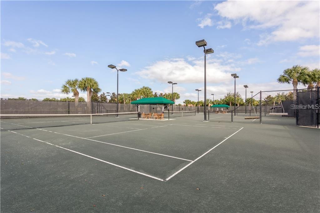 8 Tennis Courts