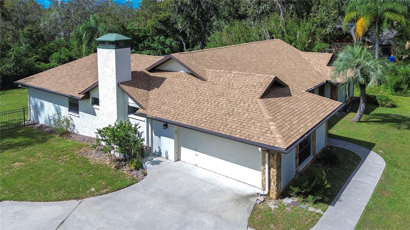 Spacious 2 car garage!