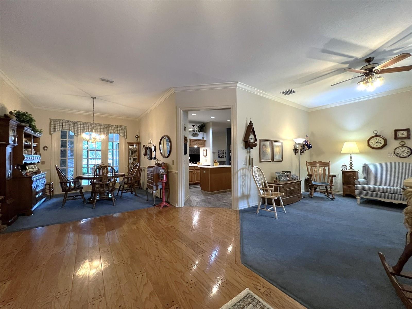 foyer, living room to right, dining room straight ahead