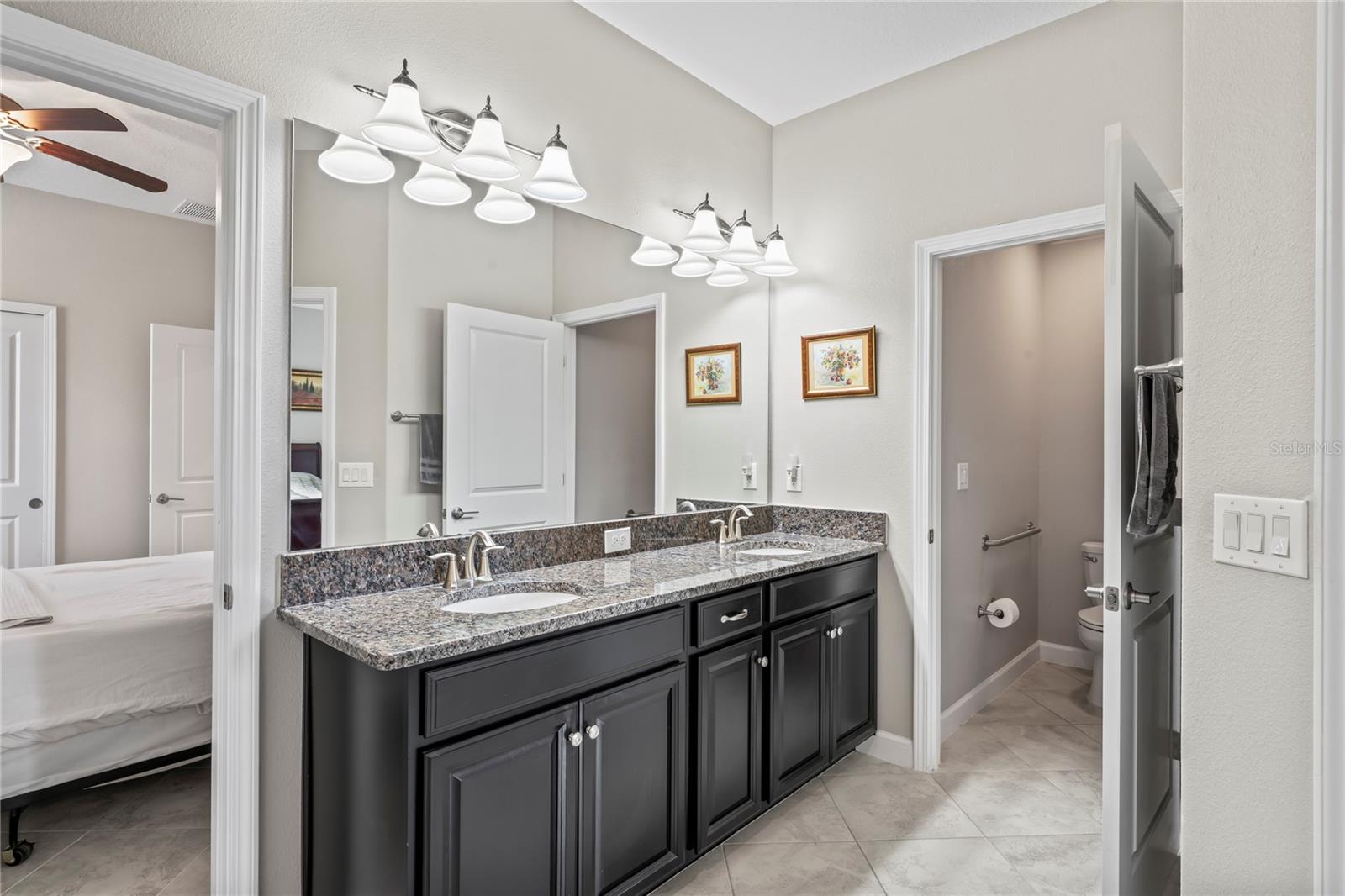 primary double sink vanity