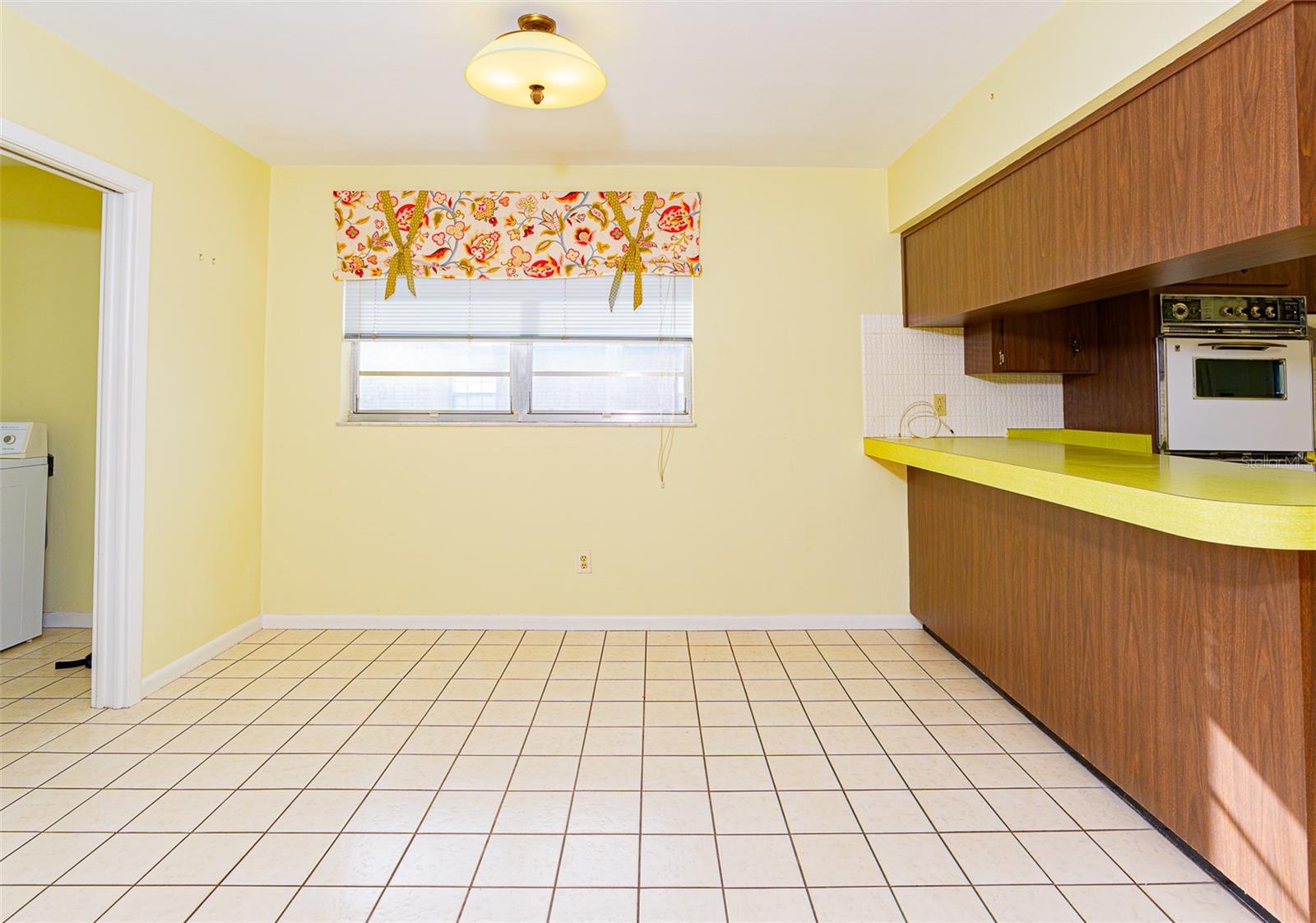 Dining area adjacent to kitchen