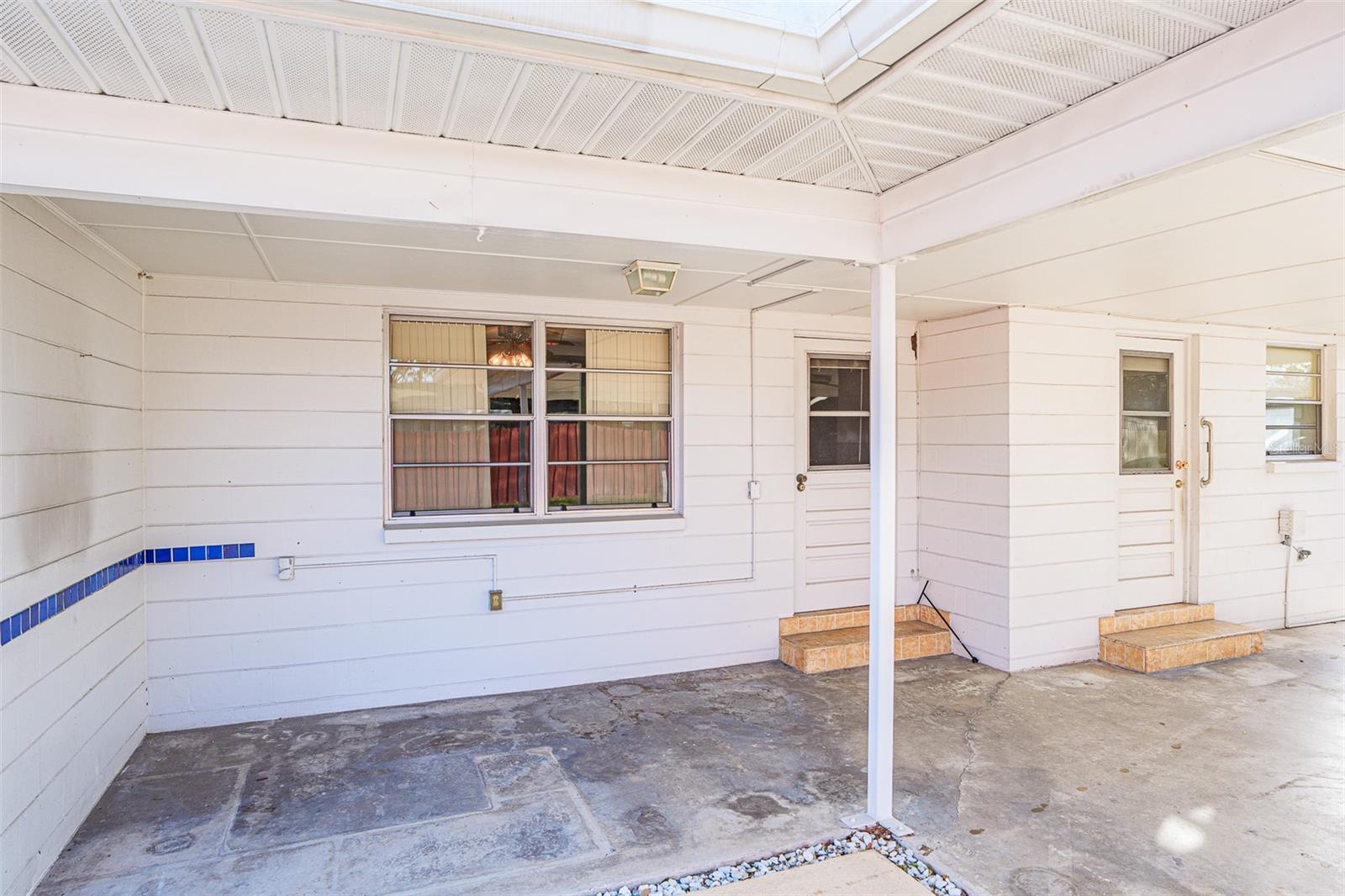 Patio/carport area