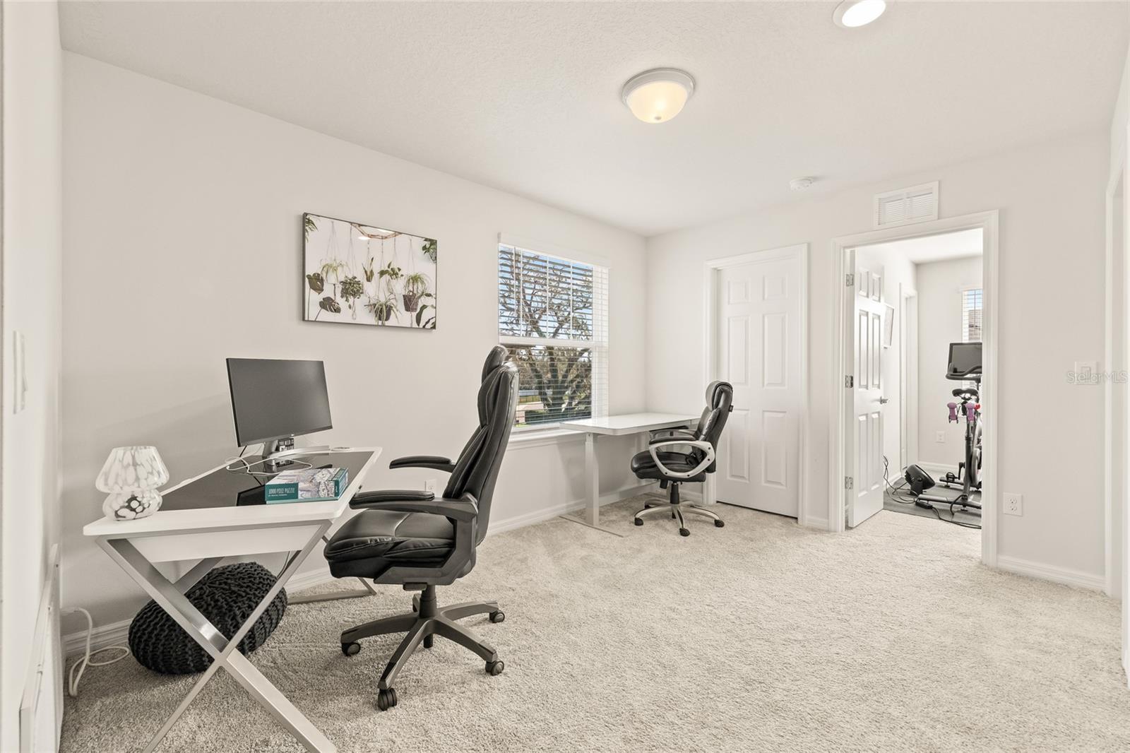 Large foyer area at the top of the stairs