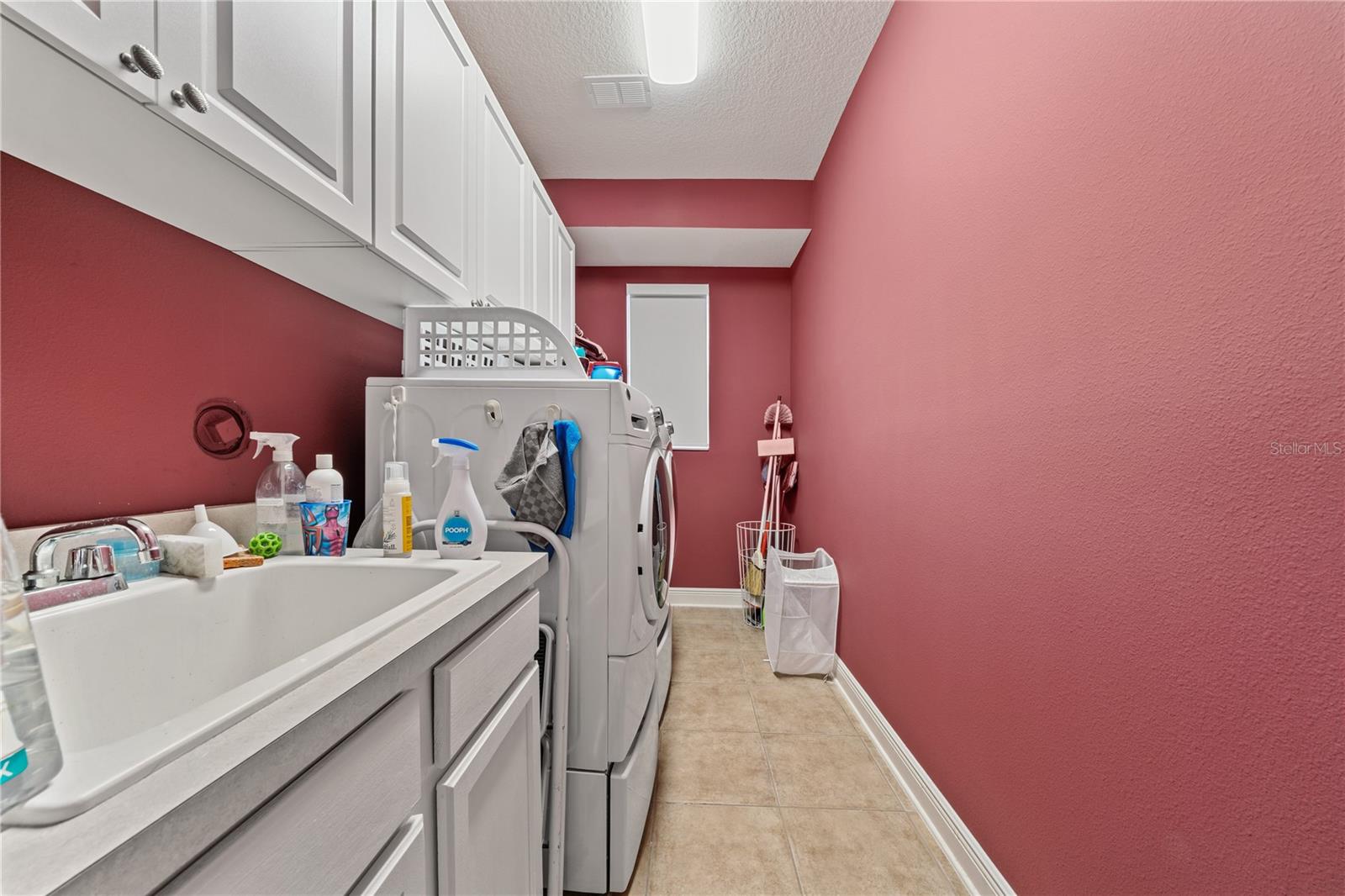 Spacious Laundry room with storage