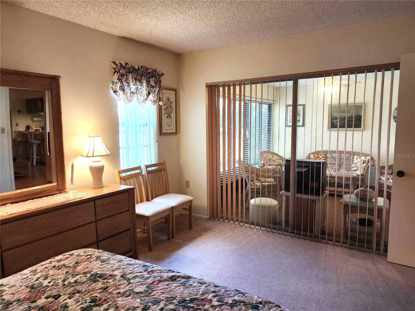 Master bedroom next to the lanai