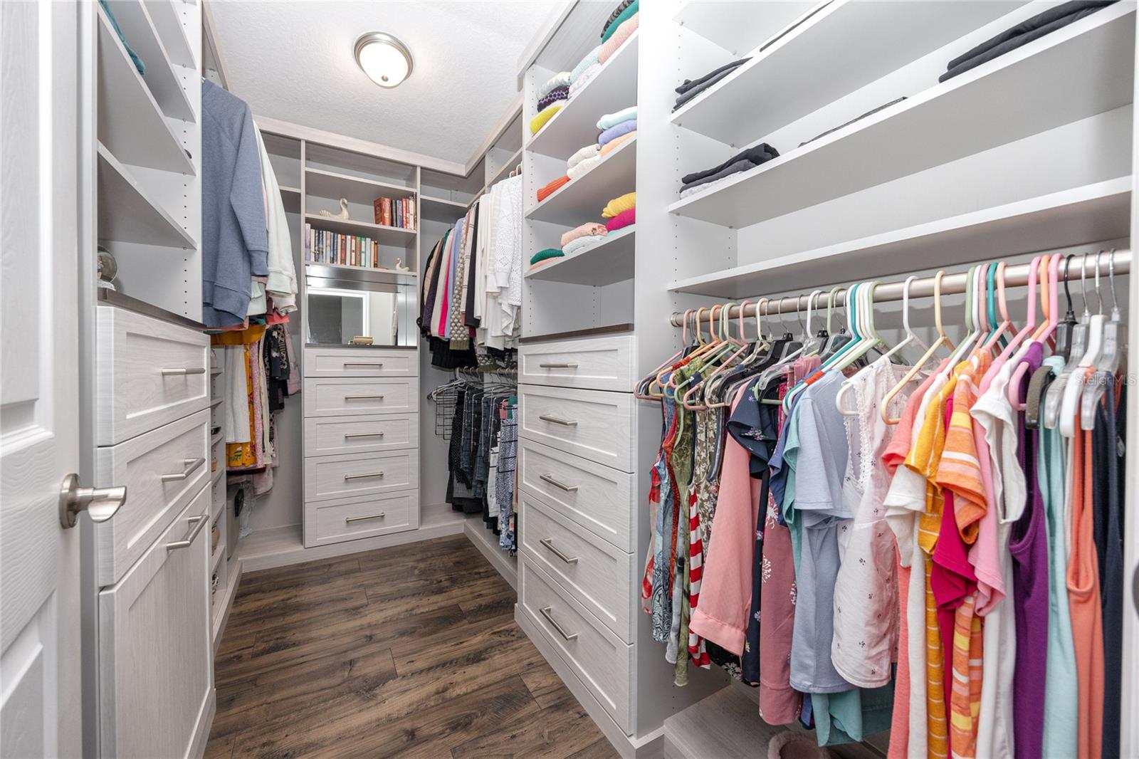 Custom Closet Of Your Dreams