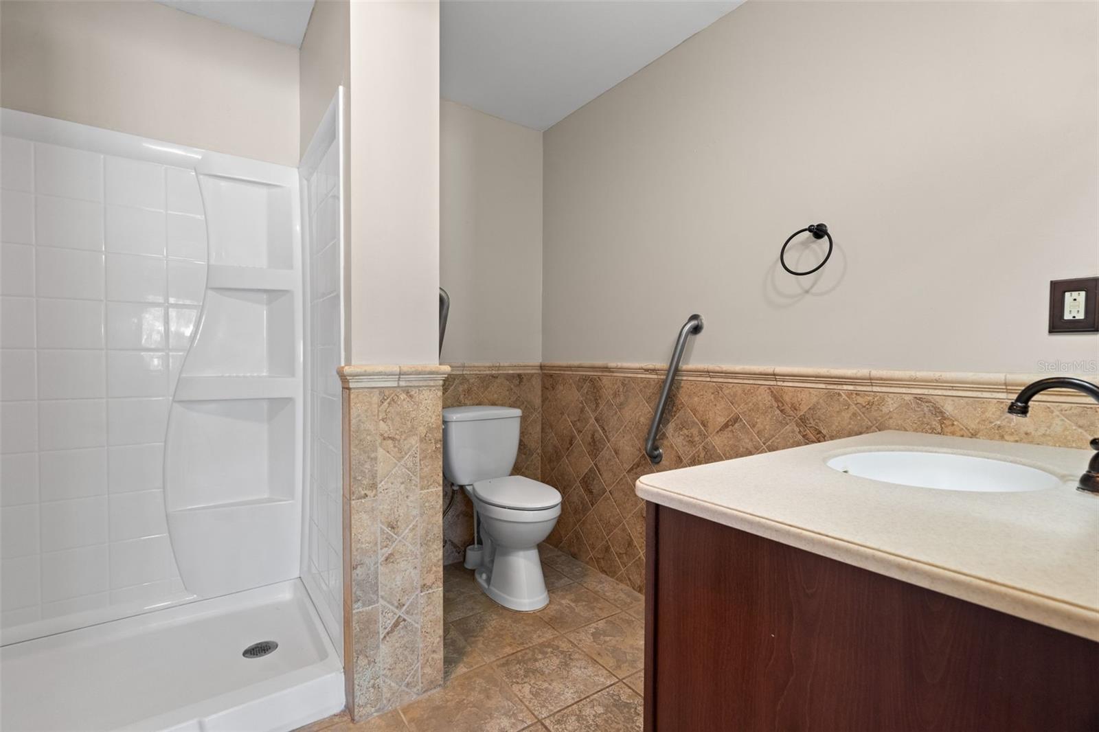 Primary Suite Bathroom