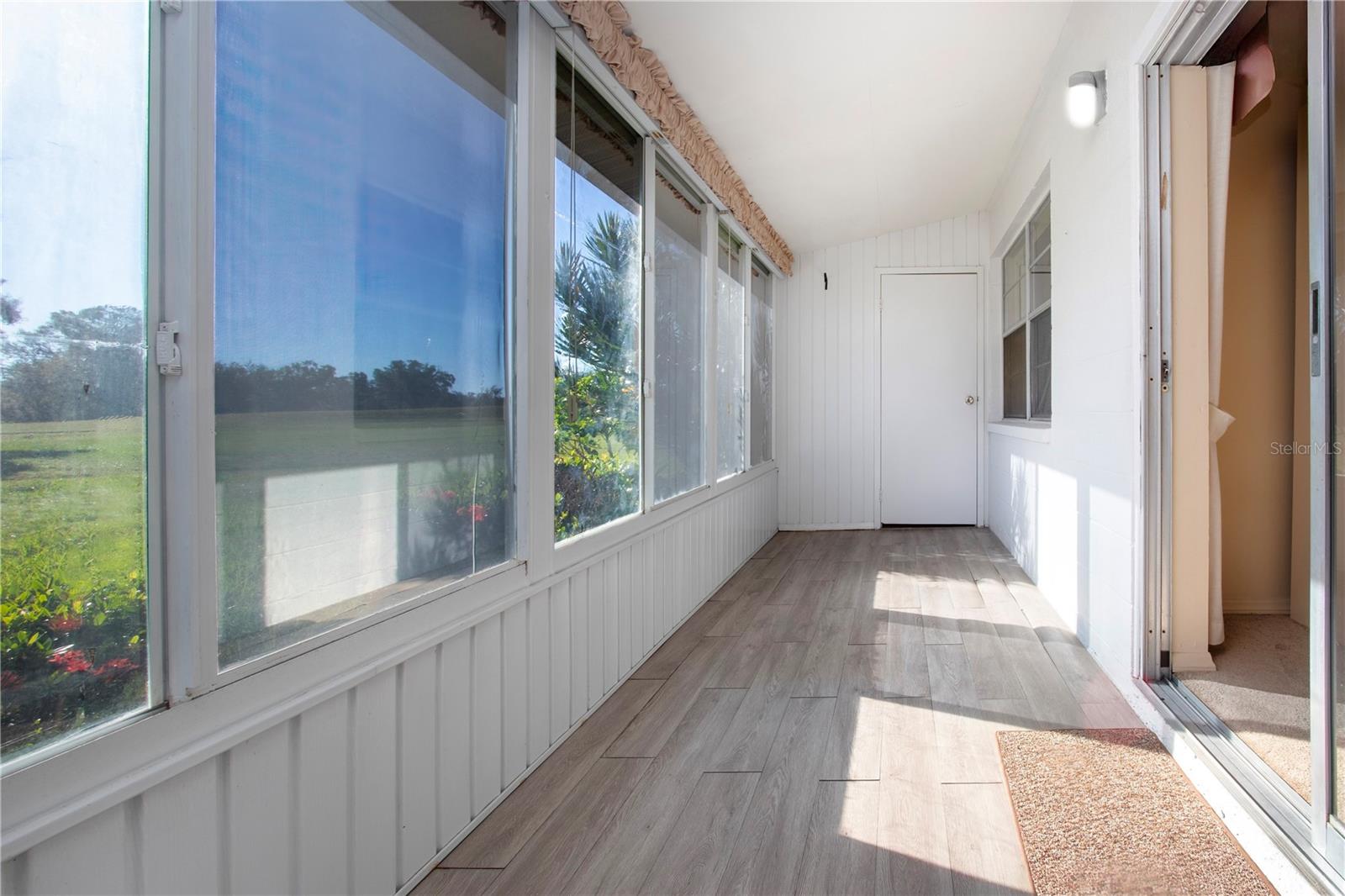 Enclosed lanai with laundry room off the lanai