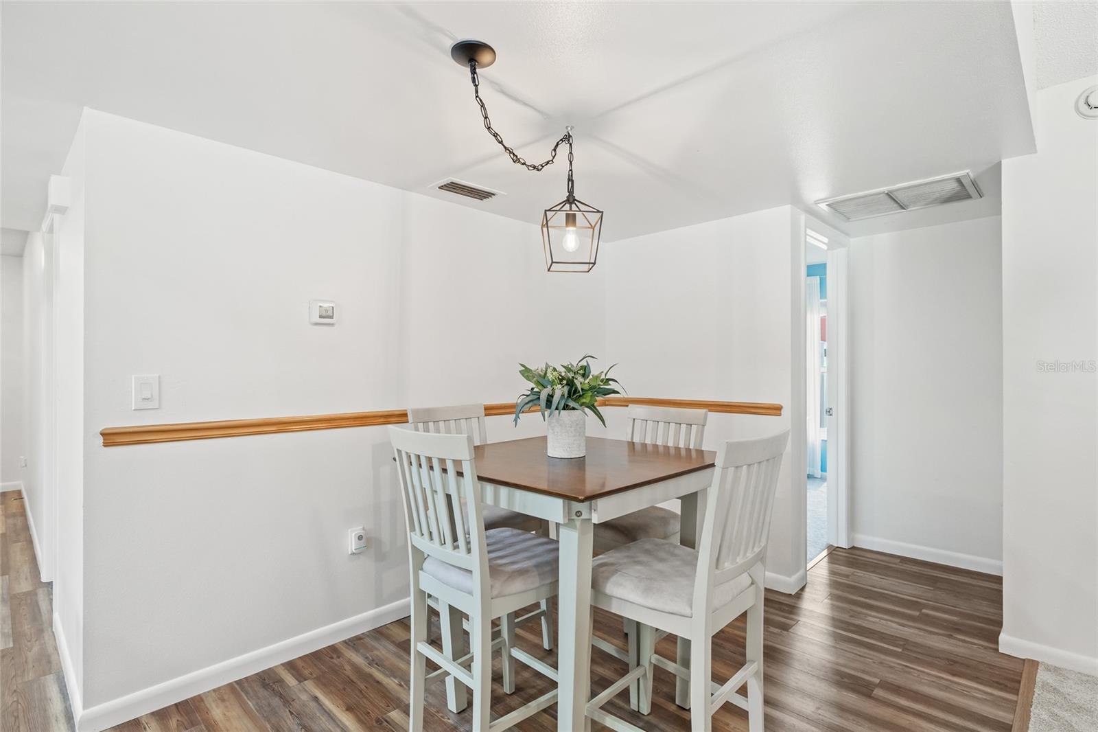 Eating Space in Kitchen/Dinette