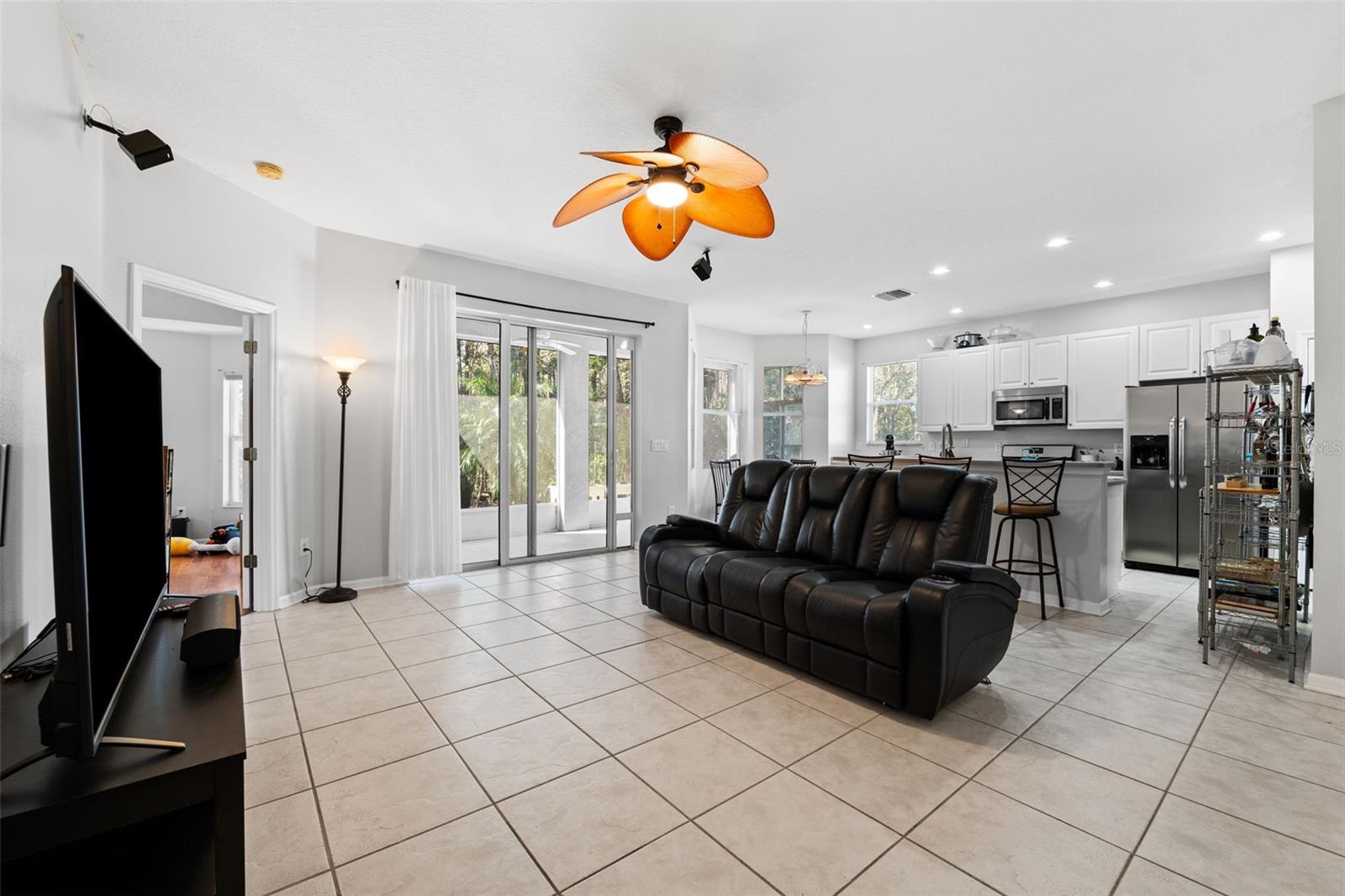 Great Room + Kitchen Combo