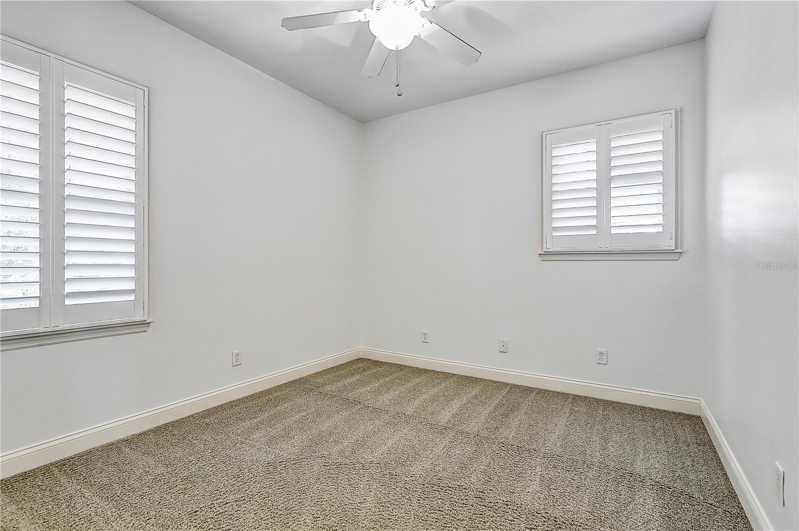 Carriage House Bedroom (12 x 13)