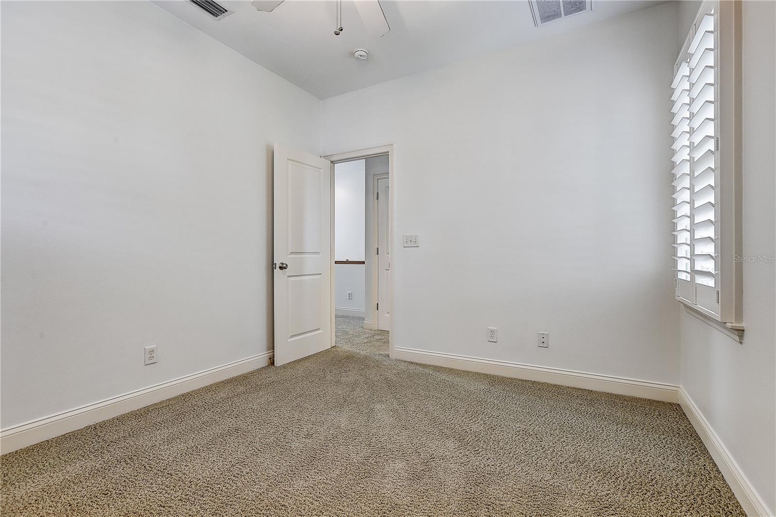 Carriage House Bedroom (12 x 13)