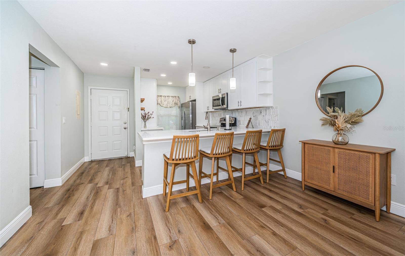 Dining Area, Kitchen & Foyer