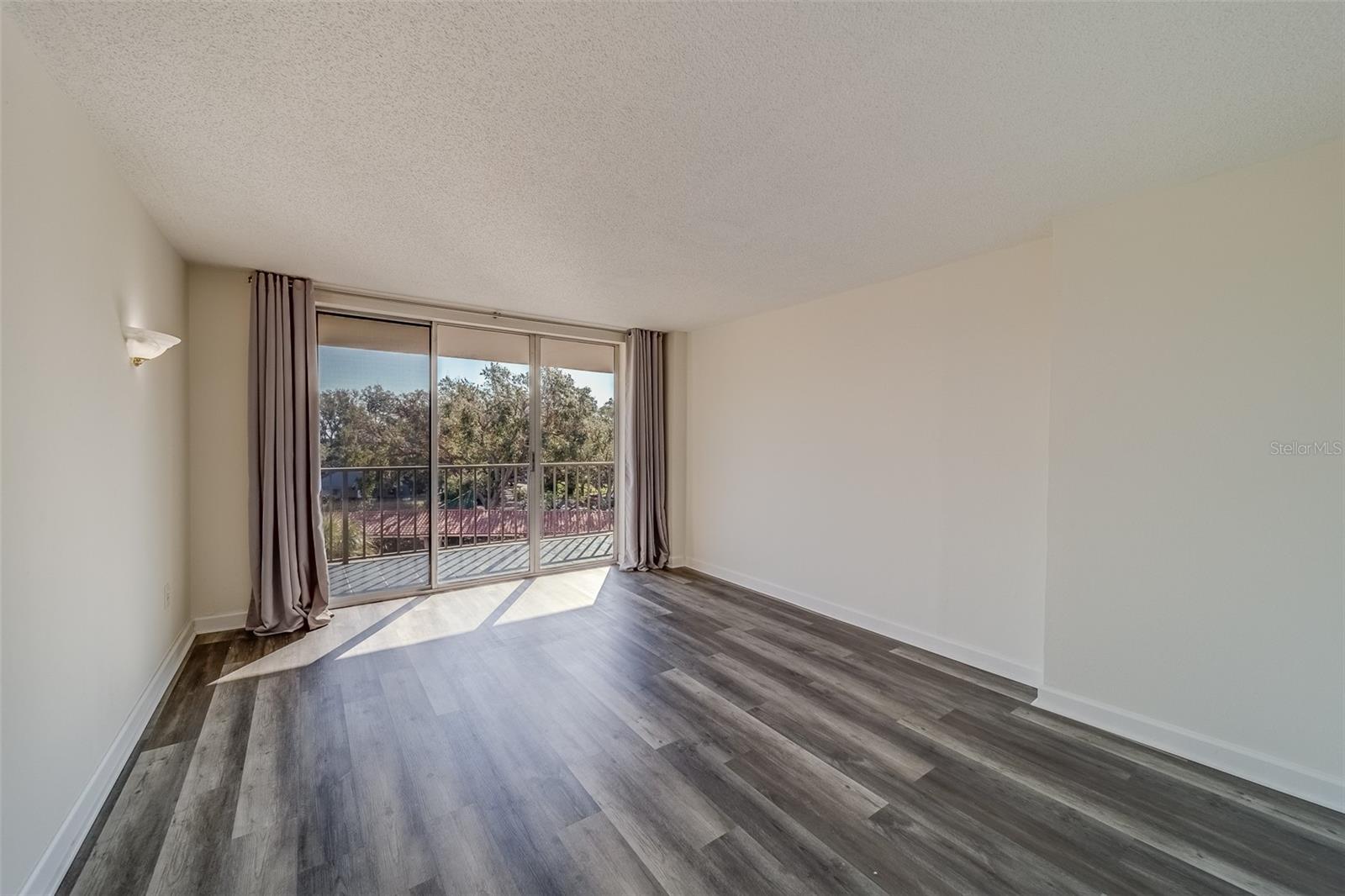 2nd Guest Bedroom with Balcony