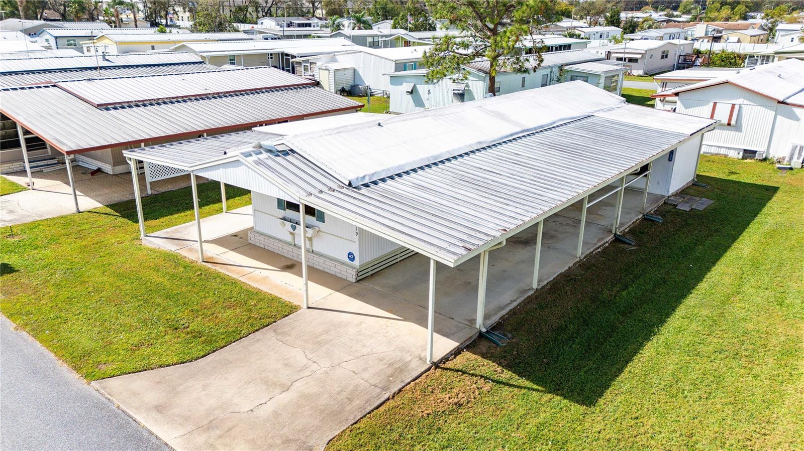 Membrane roof.