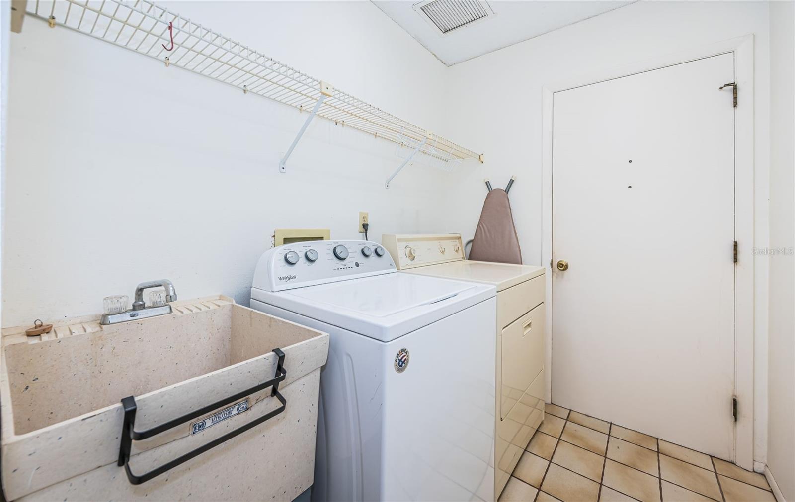 Laundry room with access to 2 car garage