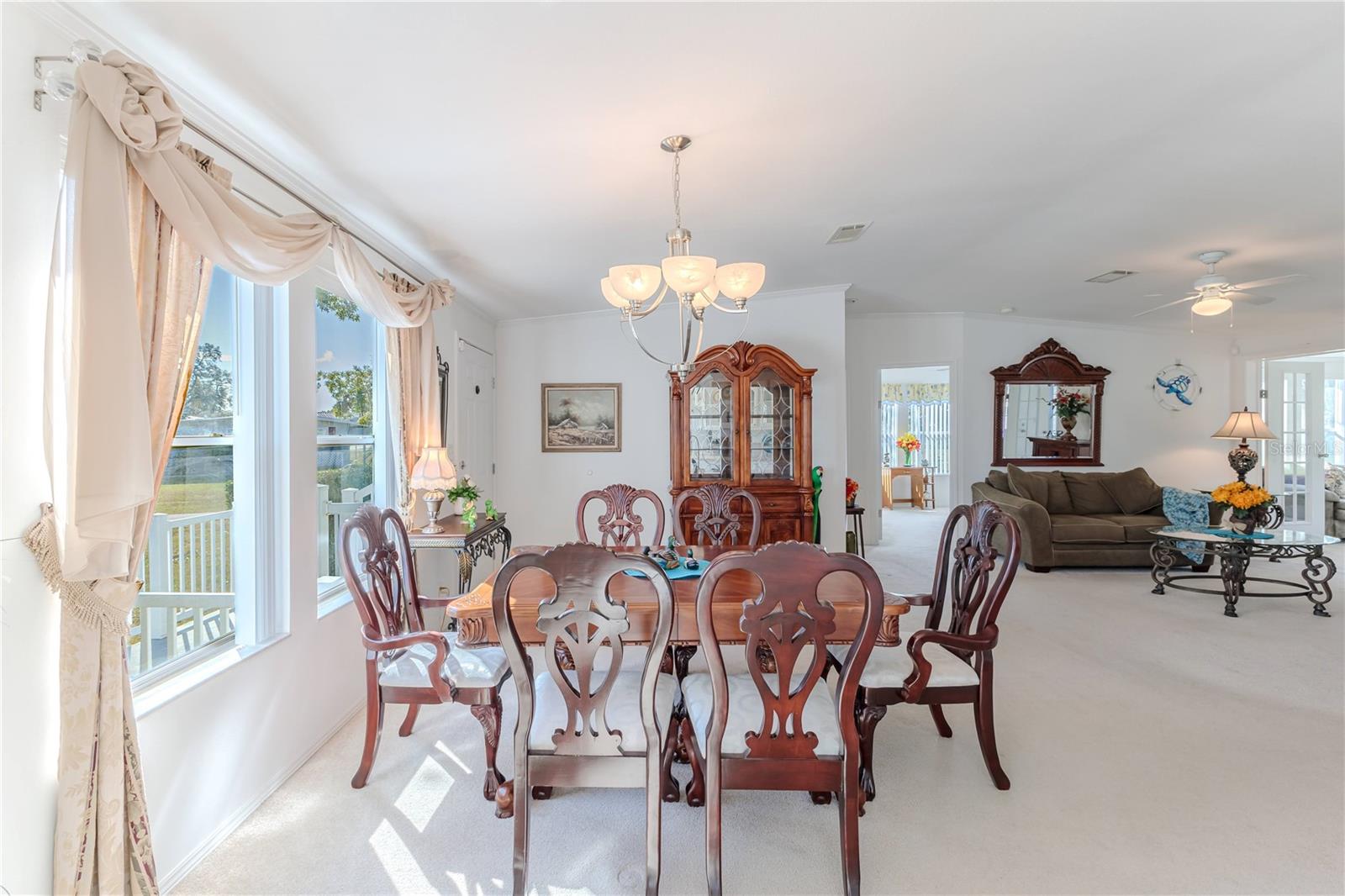 Formal dining room