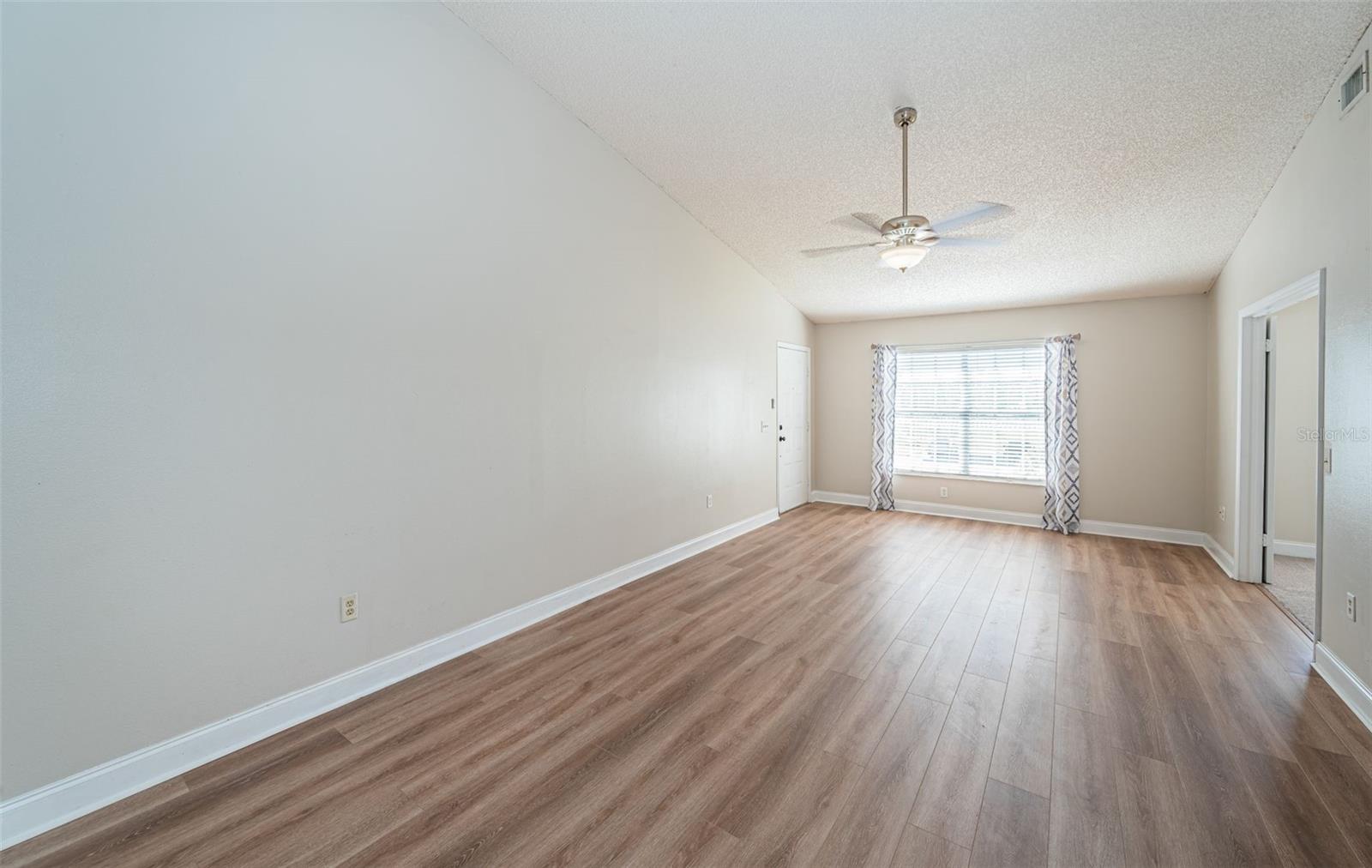 dining room/living room