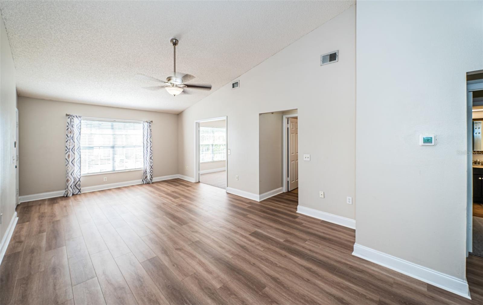 dining room/living room