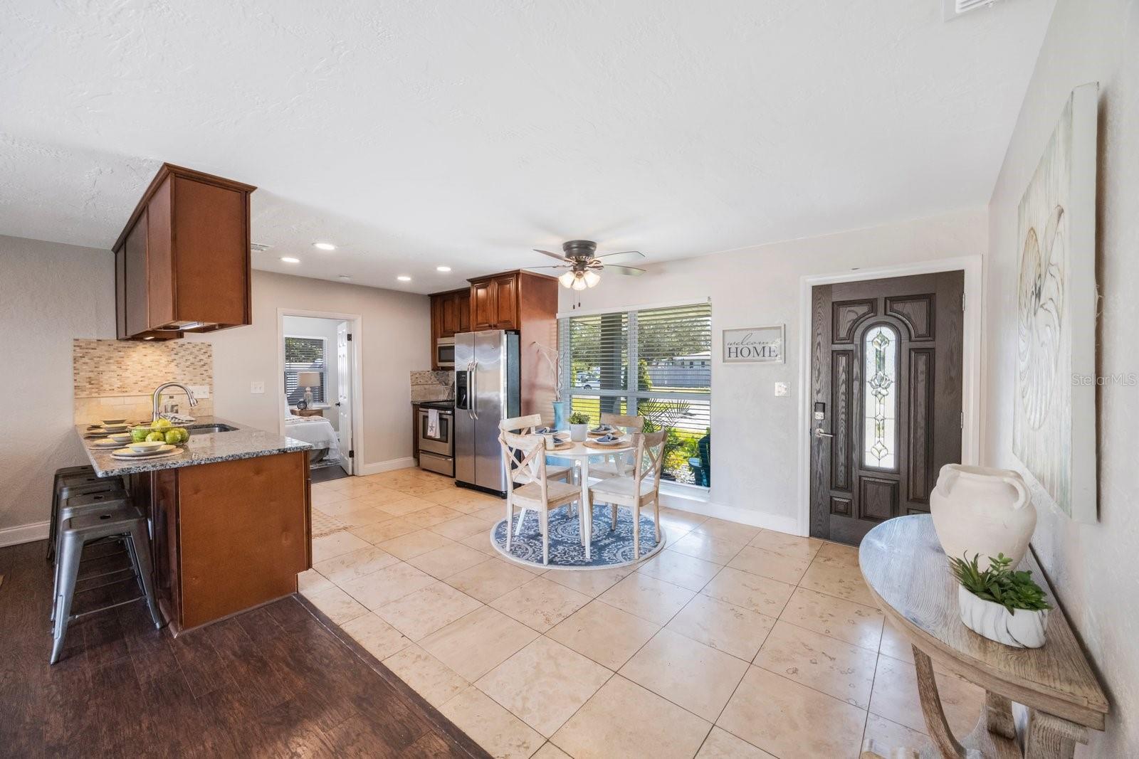 Open Floor Plan W/Split Bedrooms