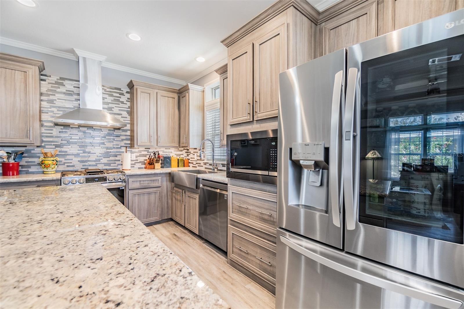 Upscale kitchen appliances and finishes!