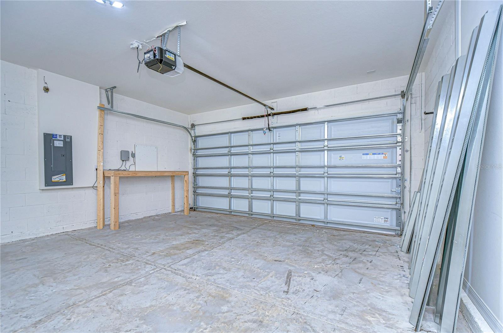 2-Car Garage