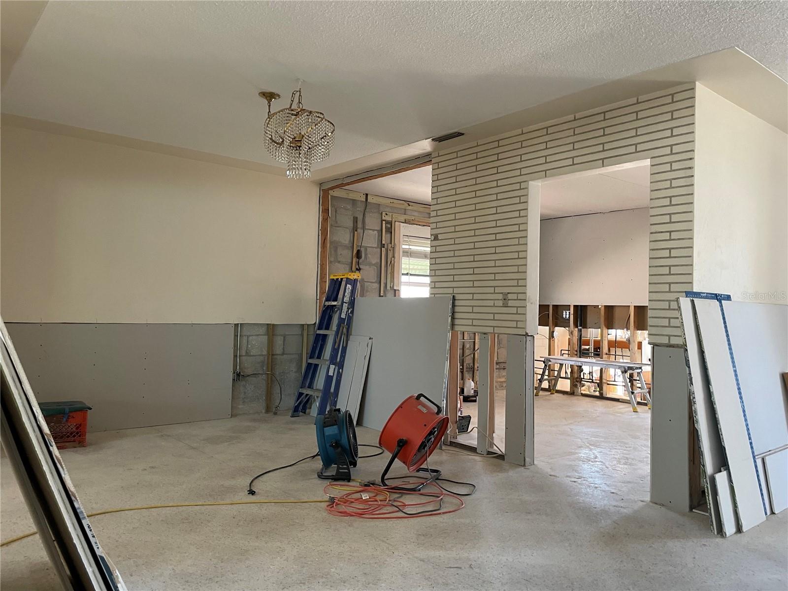 Dining Room to Kitchen