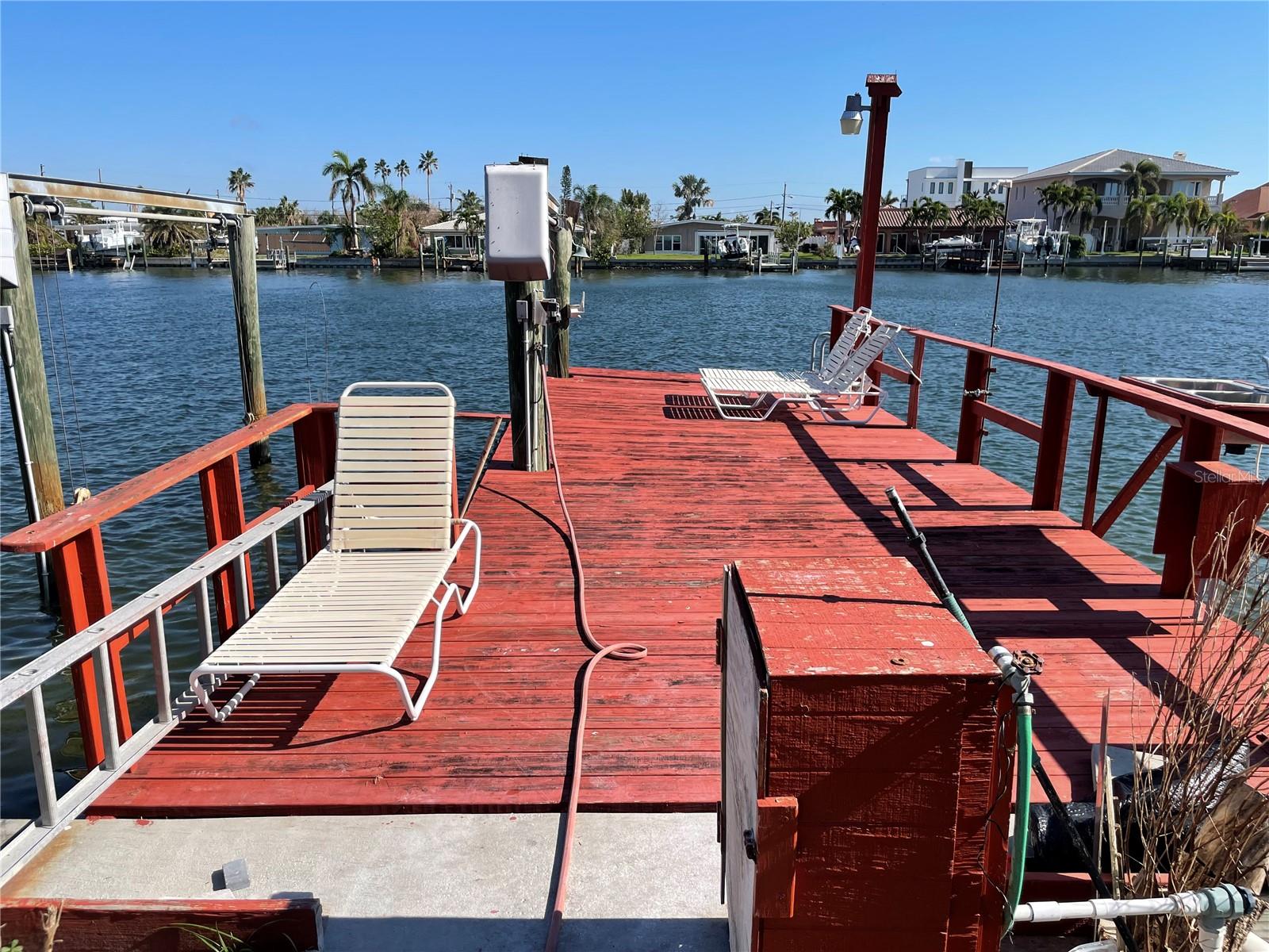 Dock has electricity, sink, shower, ladder