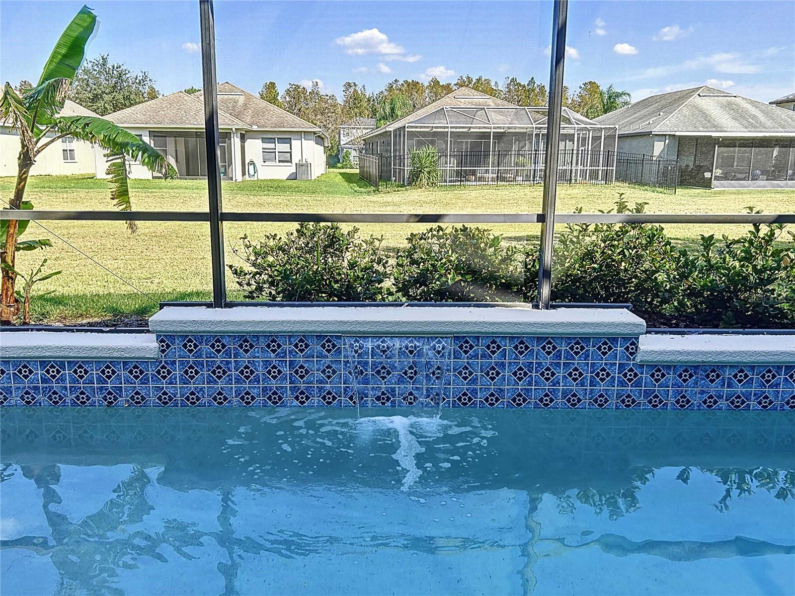 Pool features waterfall