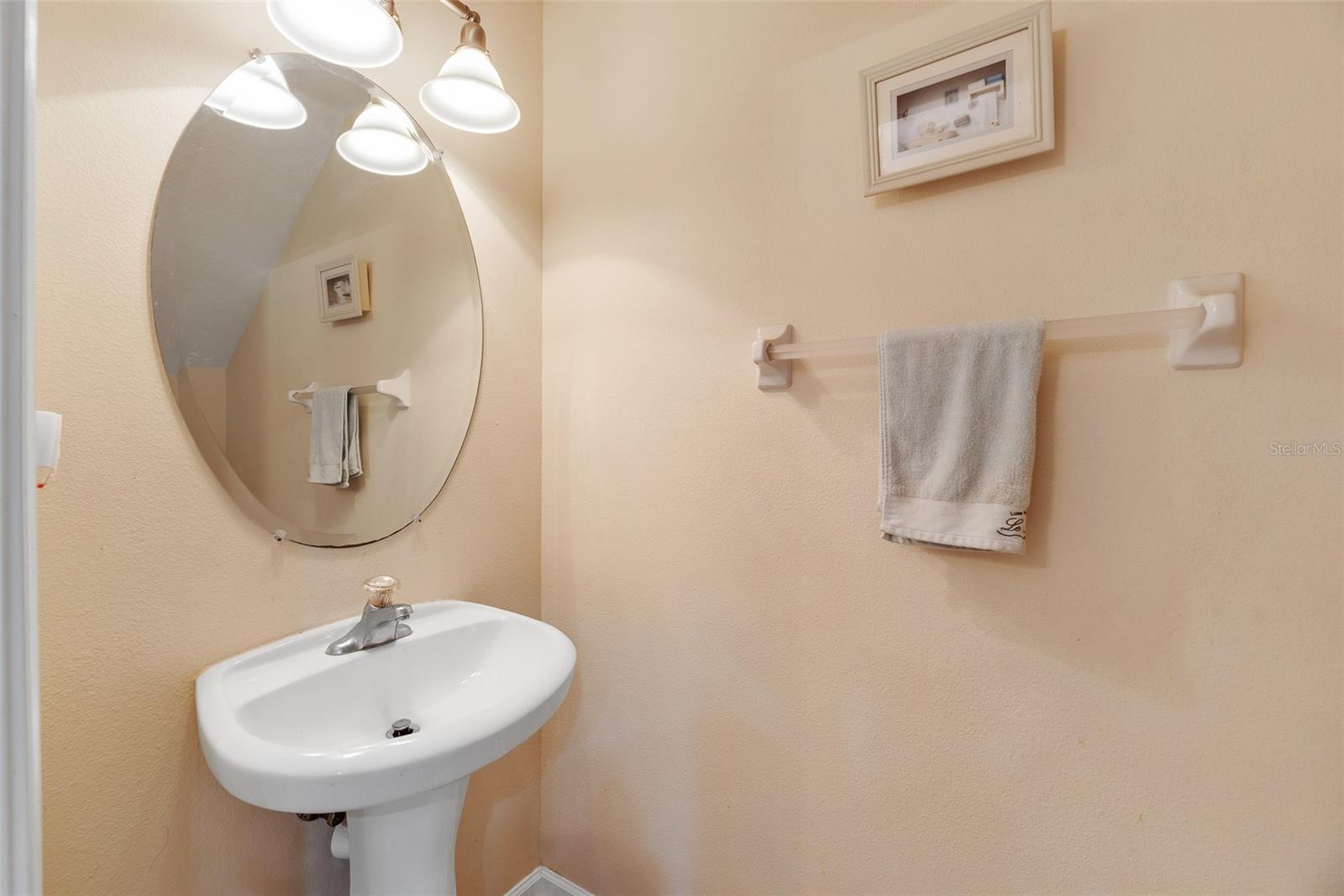 Half guest bathroom on first floor.