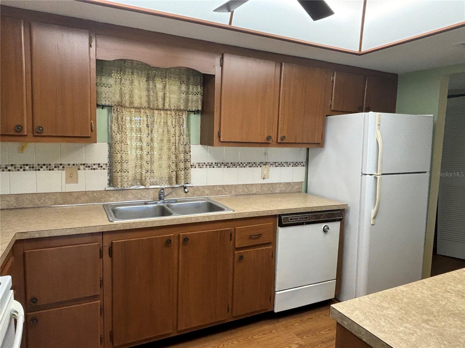 L-Shaped Kitchen