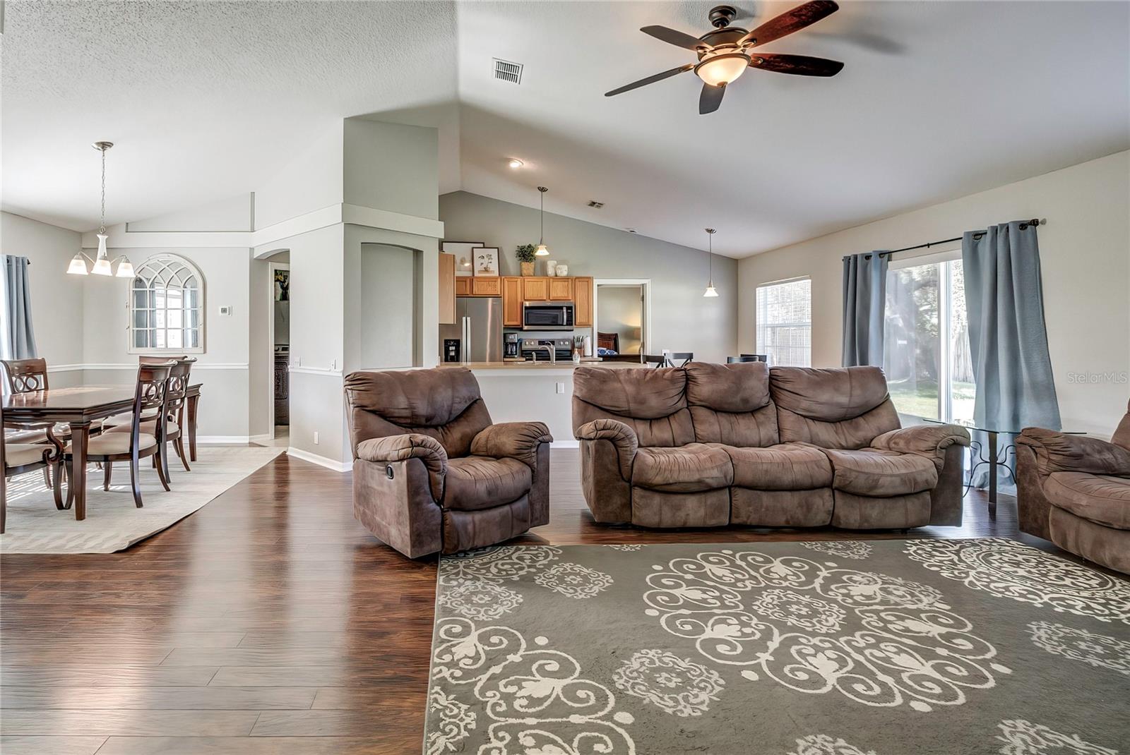 Dining Room / Living Room