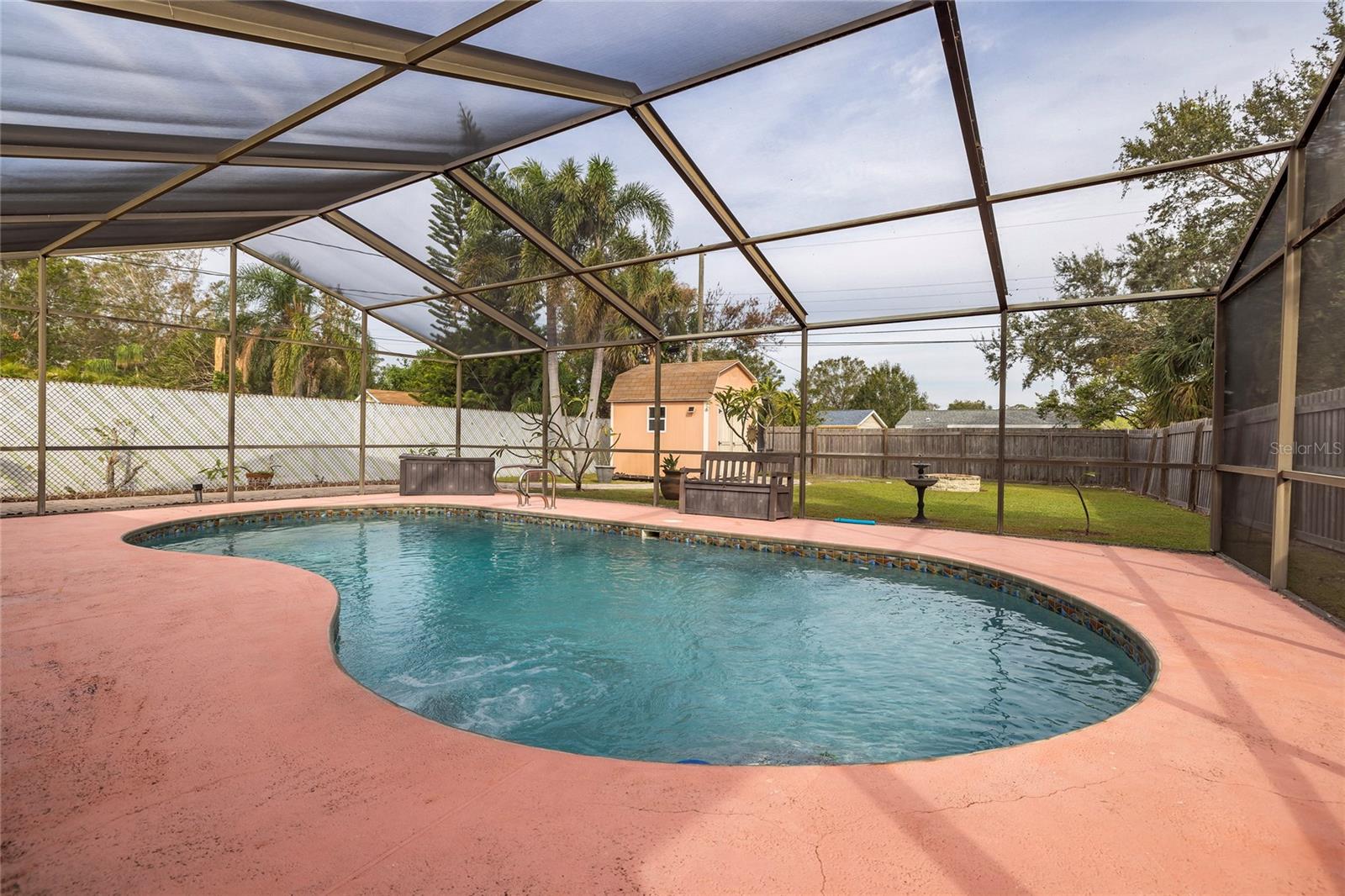 Screened-in Pool