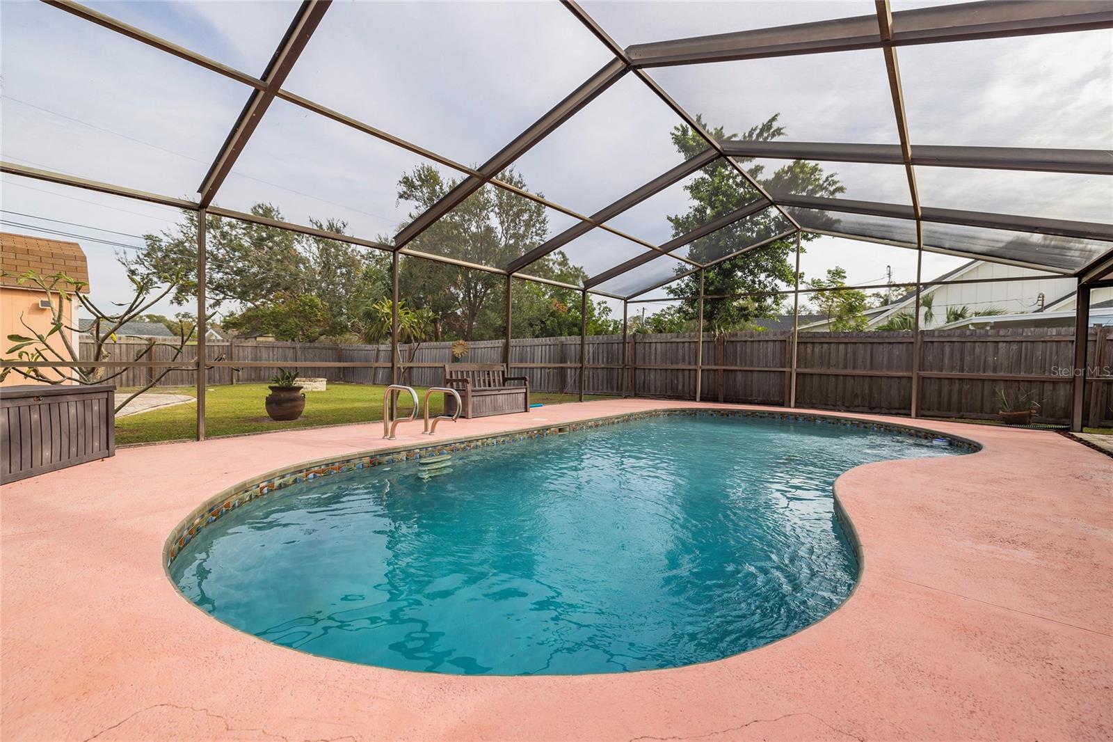 Screened-in Pool