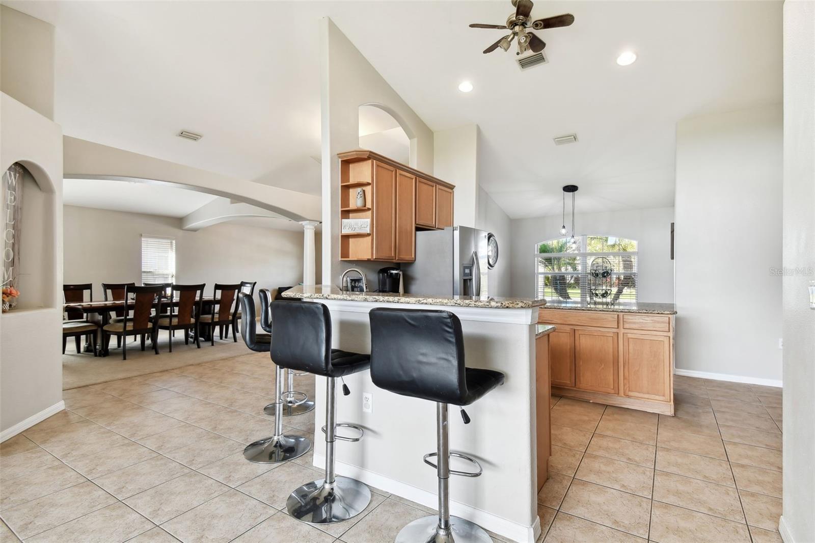 Chef's Kitchen with 42" Cabinets