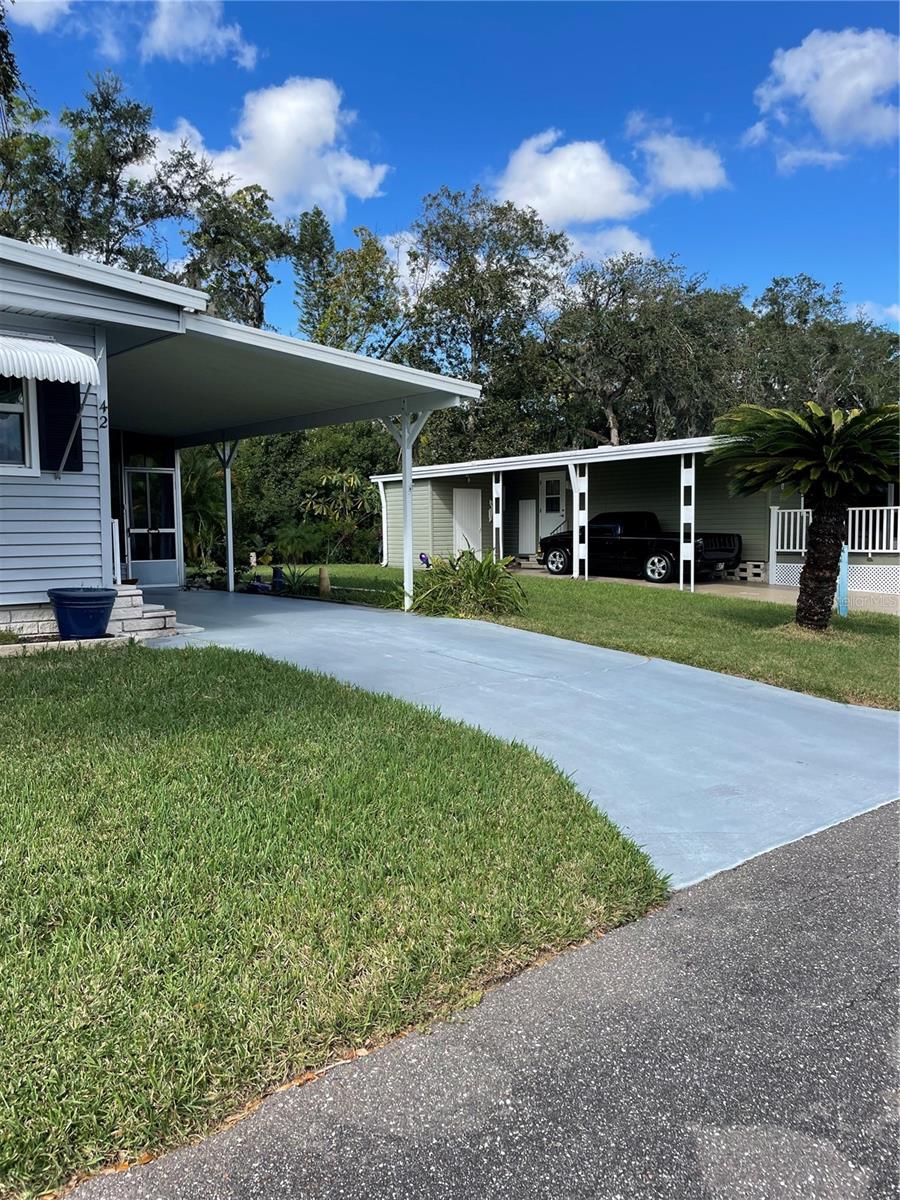 CARPORT/DRIVEWAY