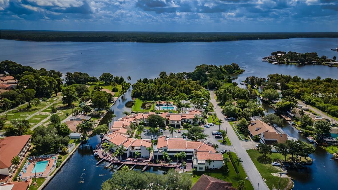 Lake Tarpon Villas