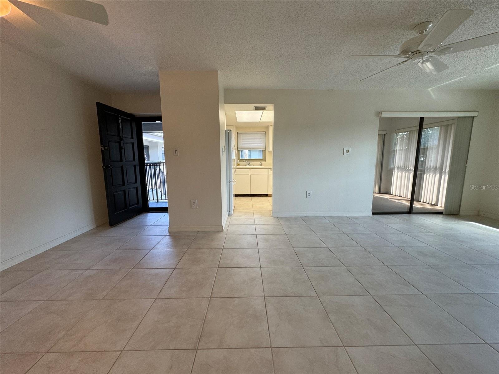 Dining/Living room combo