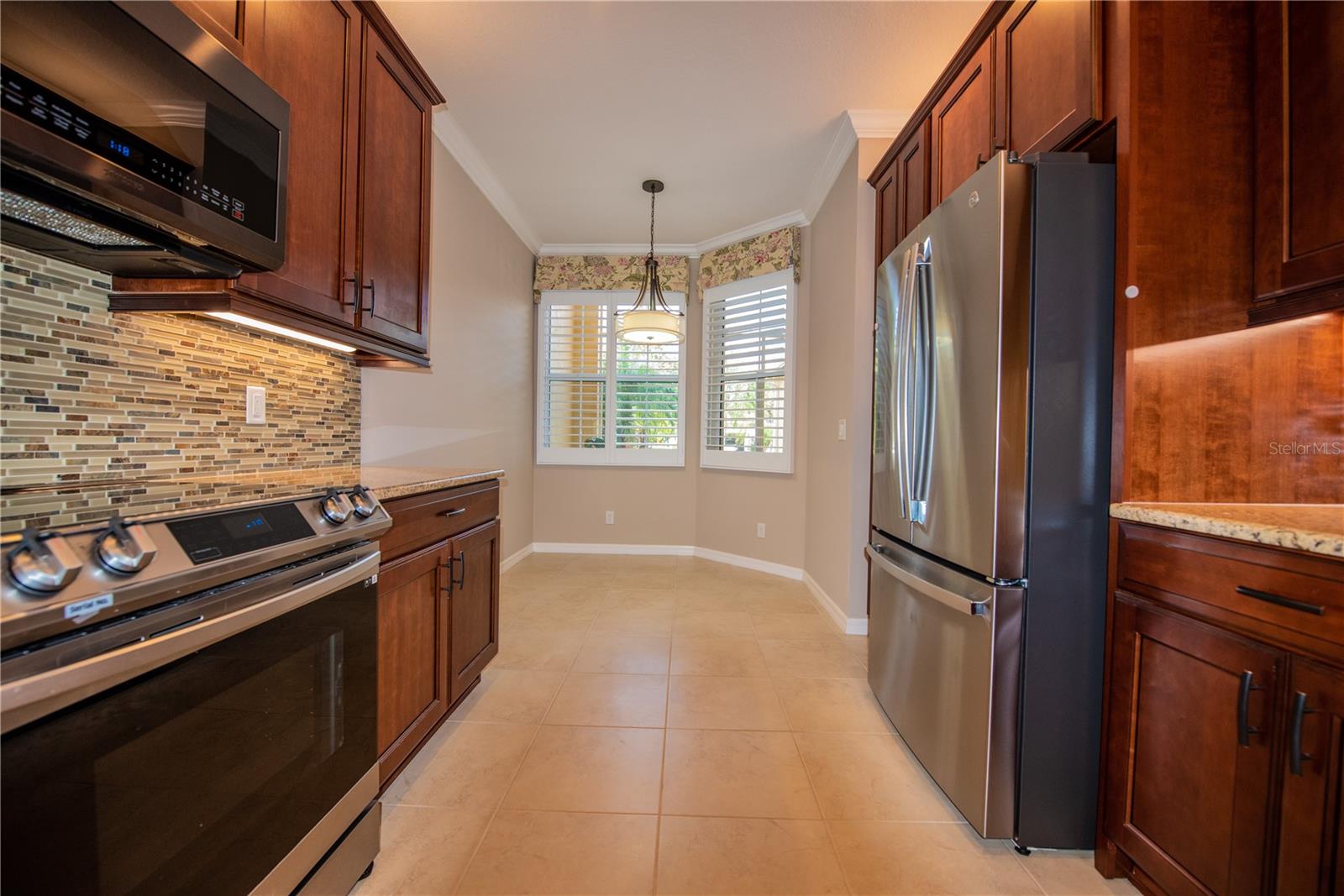 Kitchen & Breakfast Nook