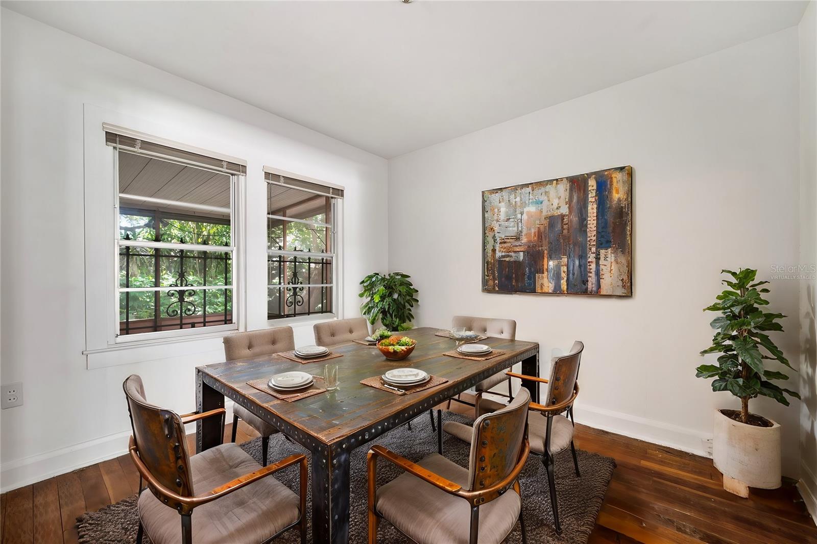 Dining Room Virtually Staged